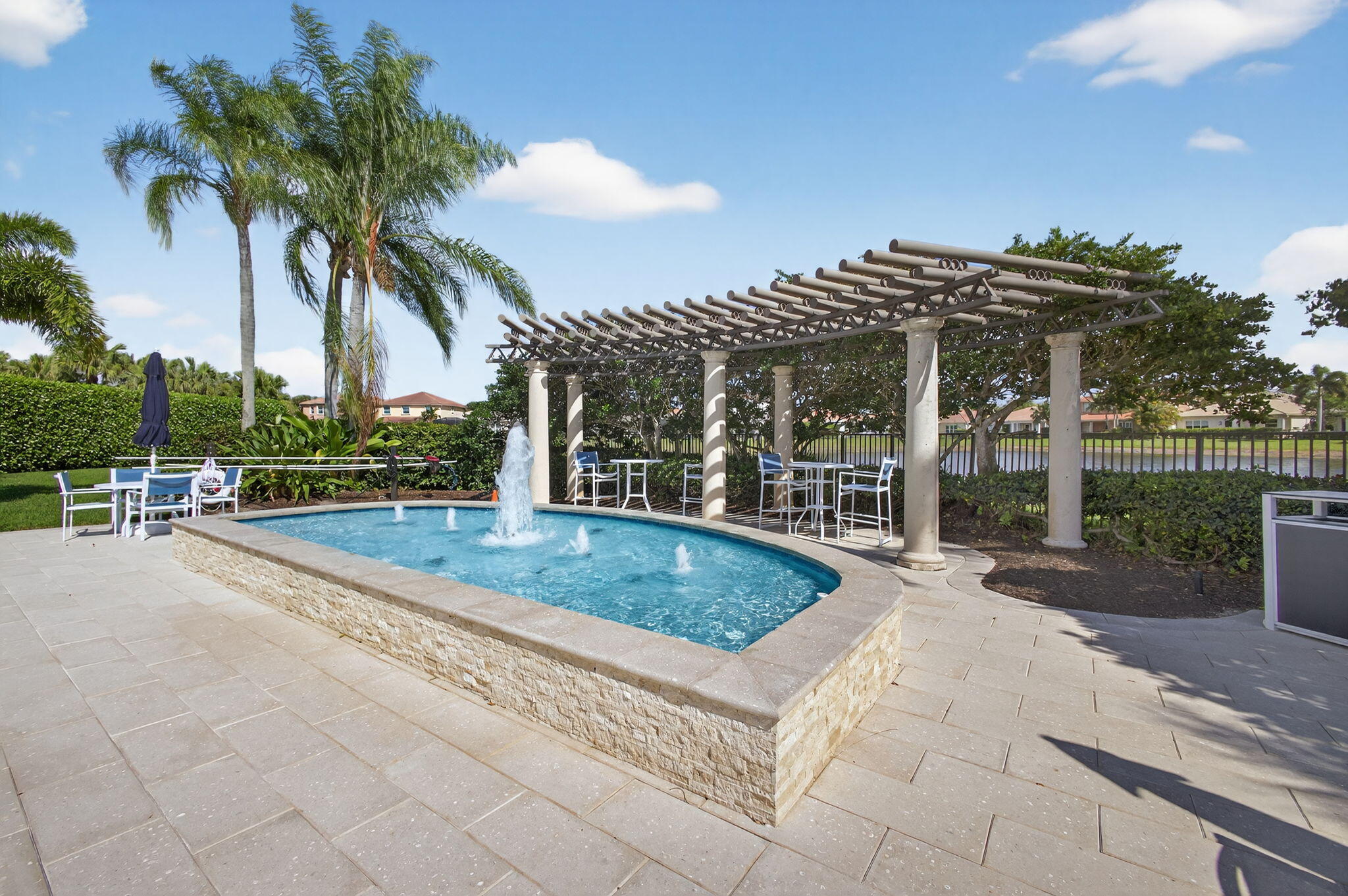 251 Isle Verde Way