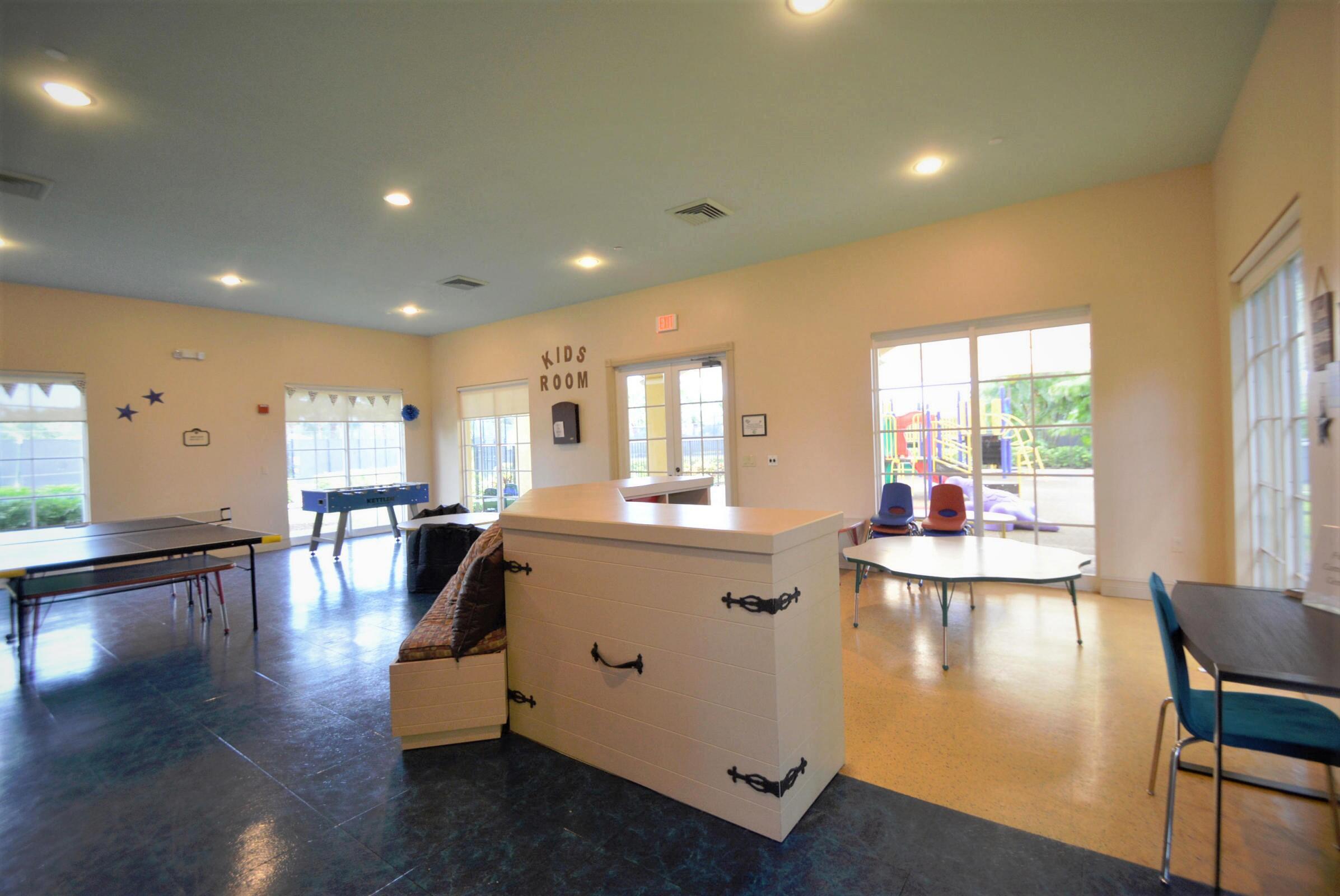 251 Isle Verde Way