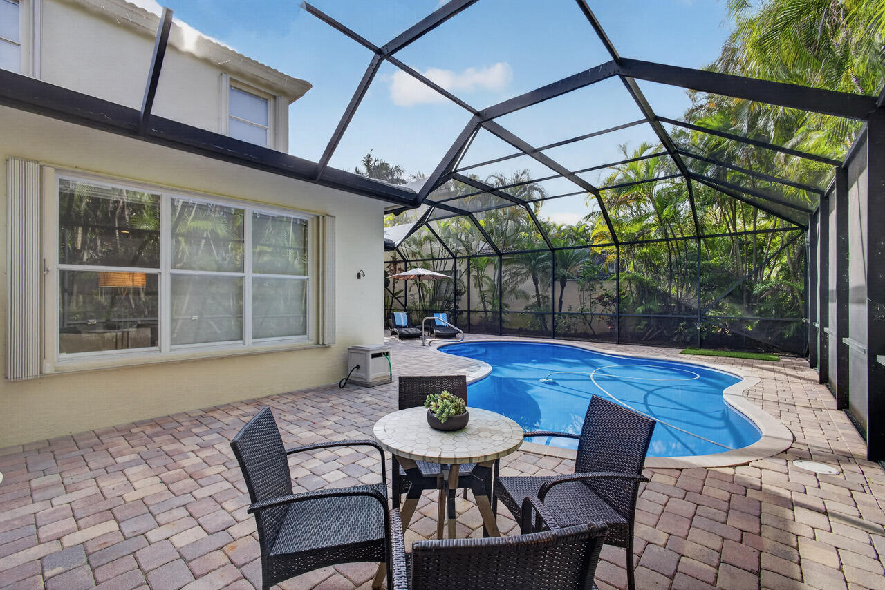 251 Isle Verde Way