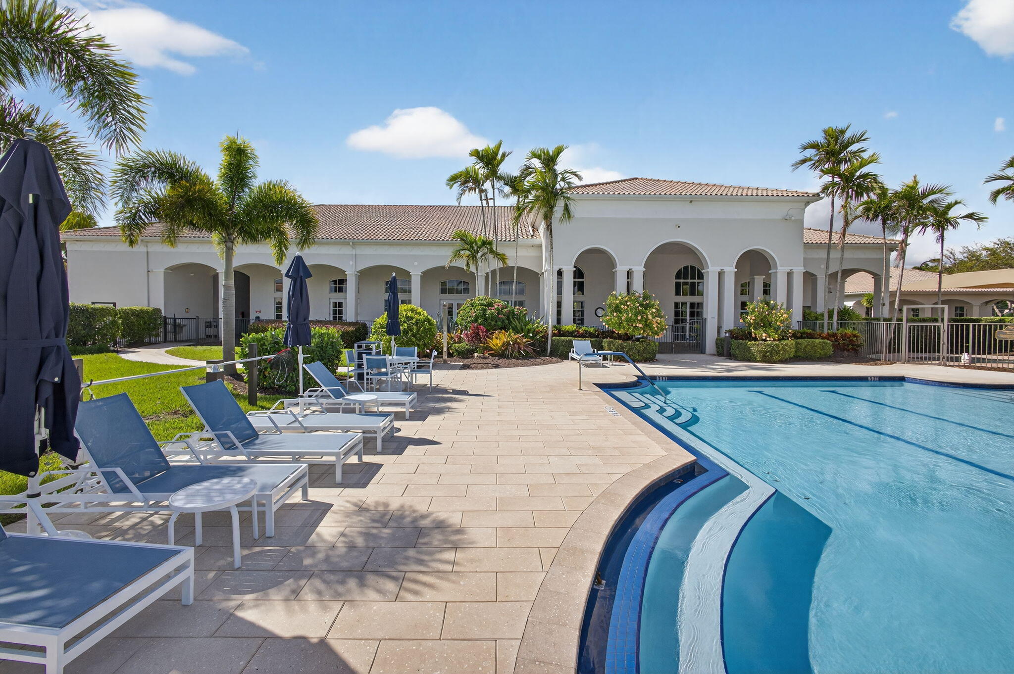251 Isle Verde Way