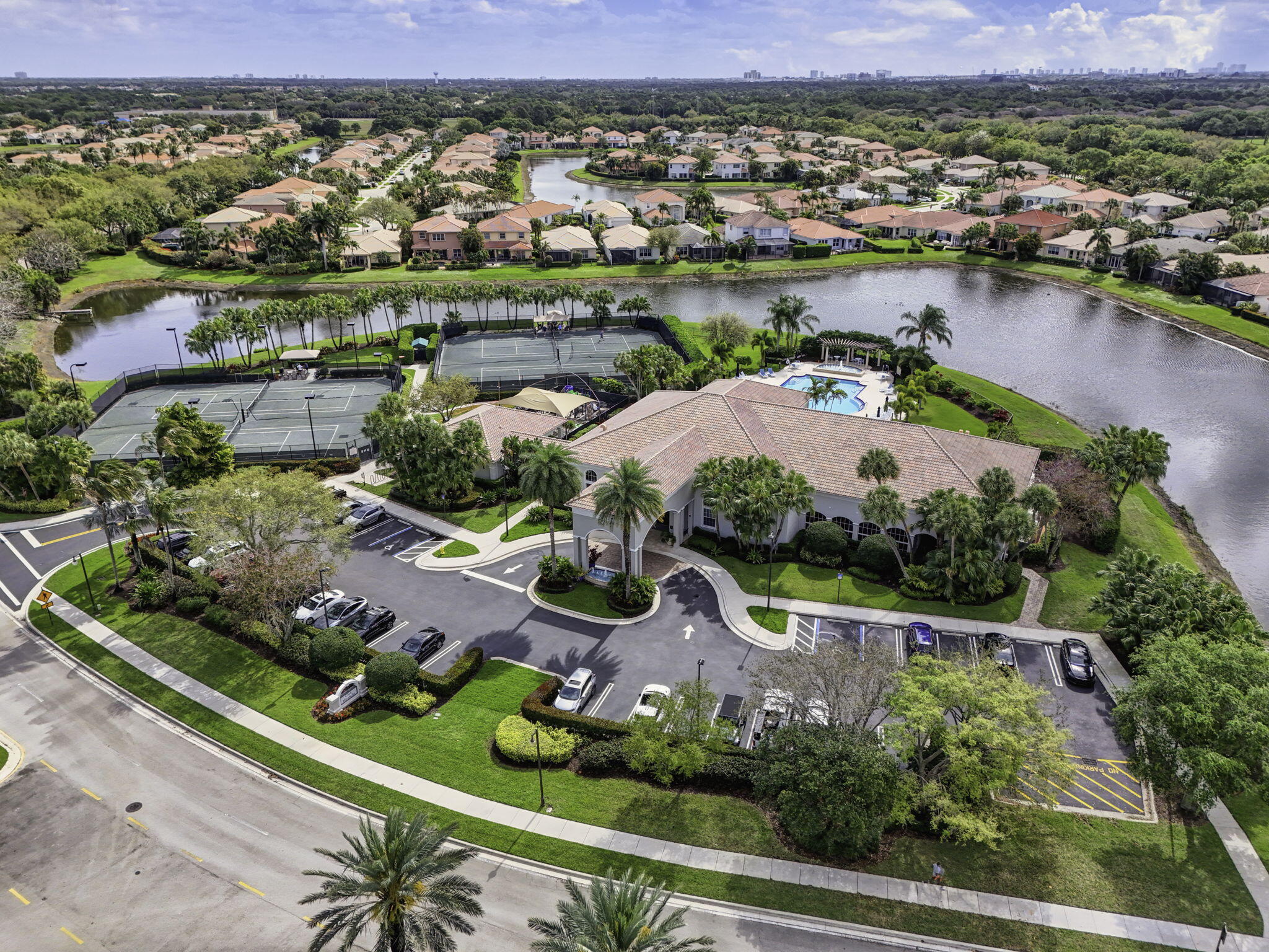 251 Isle Verde Way