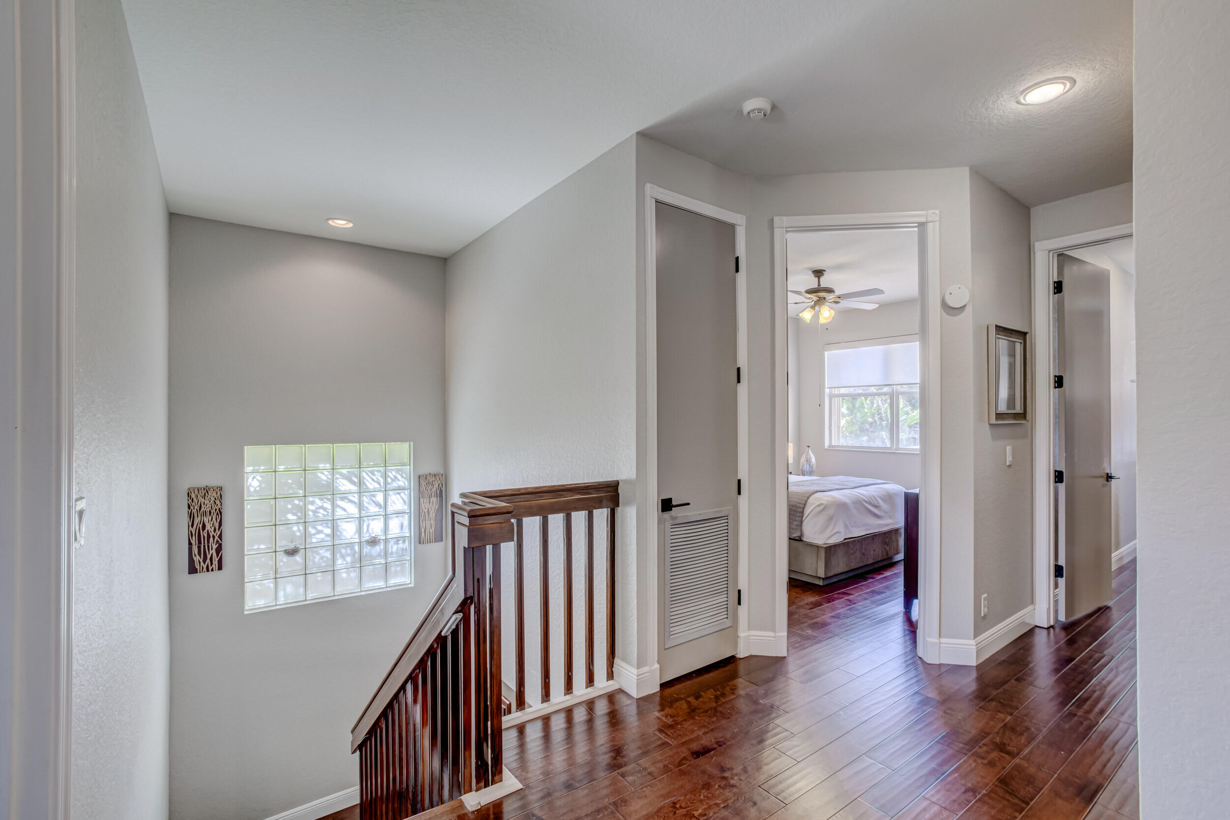 251 Isle Verde Way