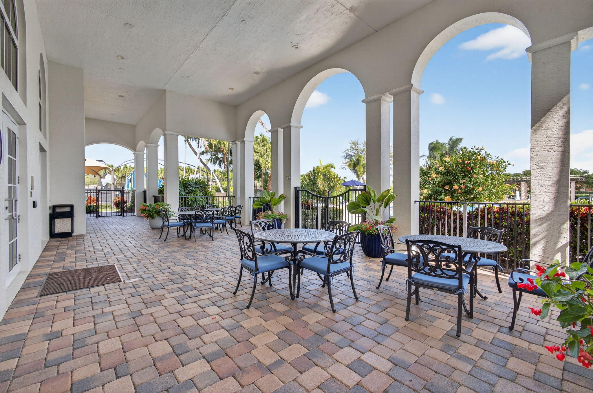 251 Isle Verde Way