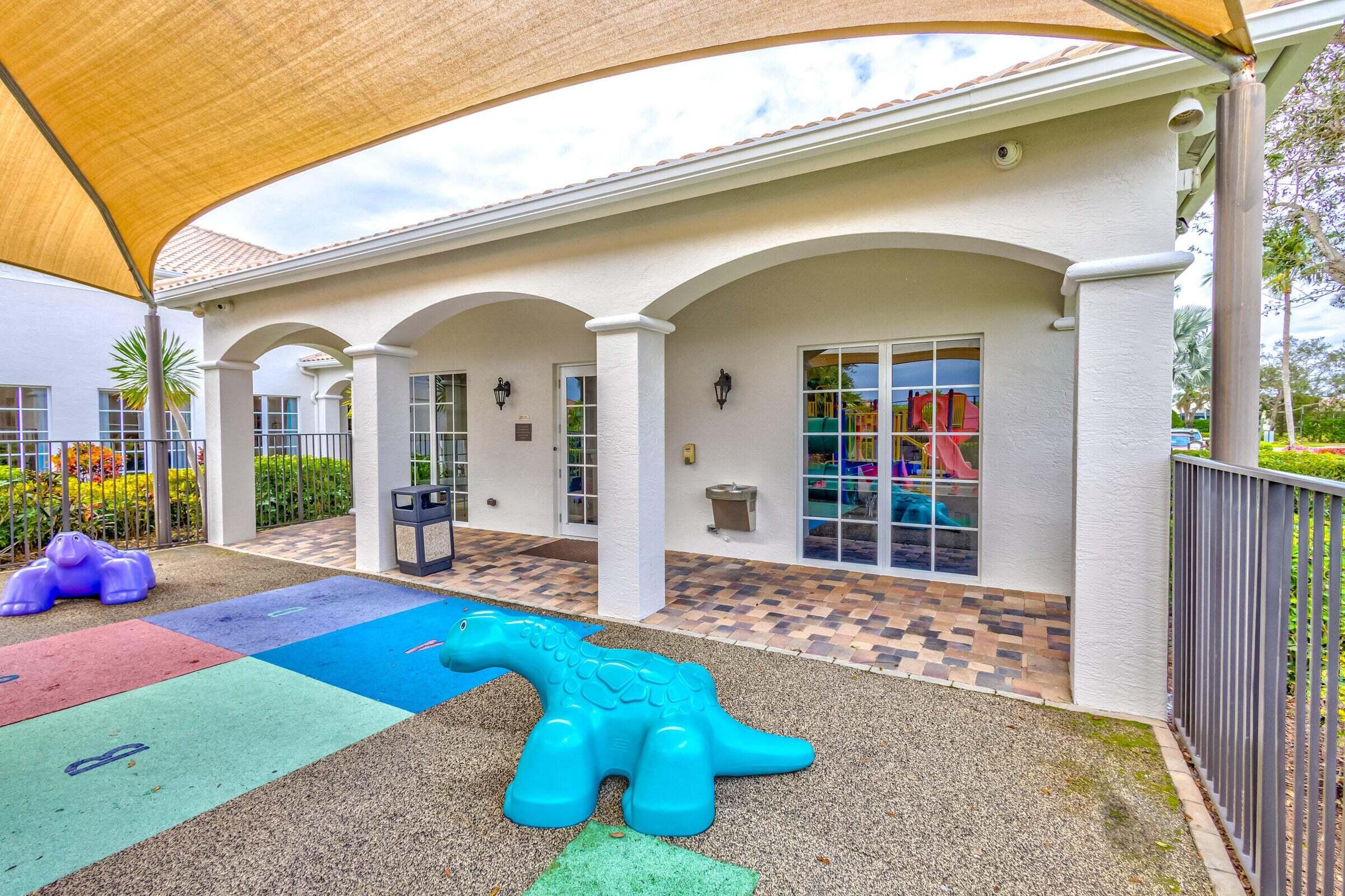 251 Isle Verde Way