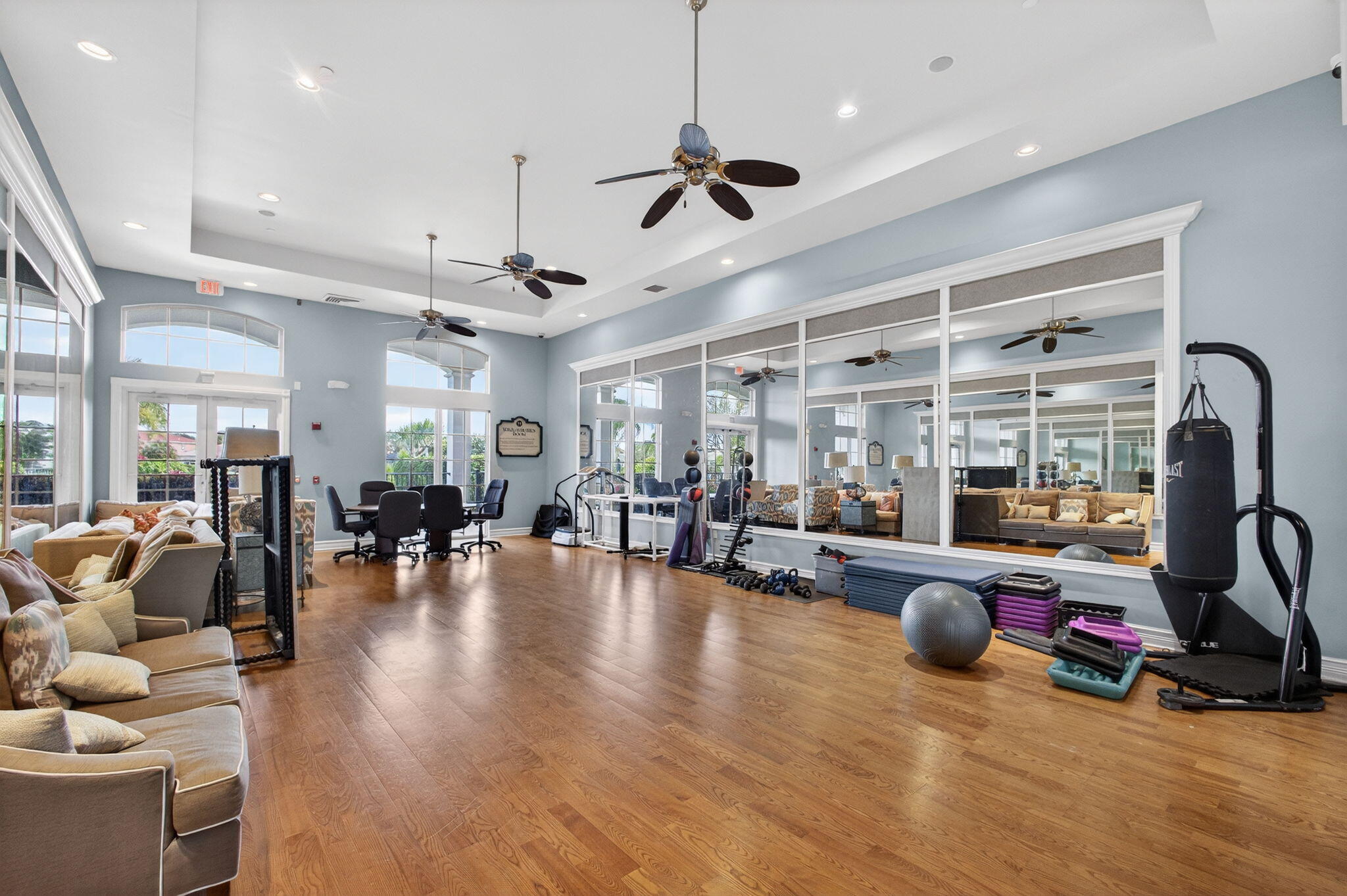 251 Isle Verde Way