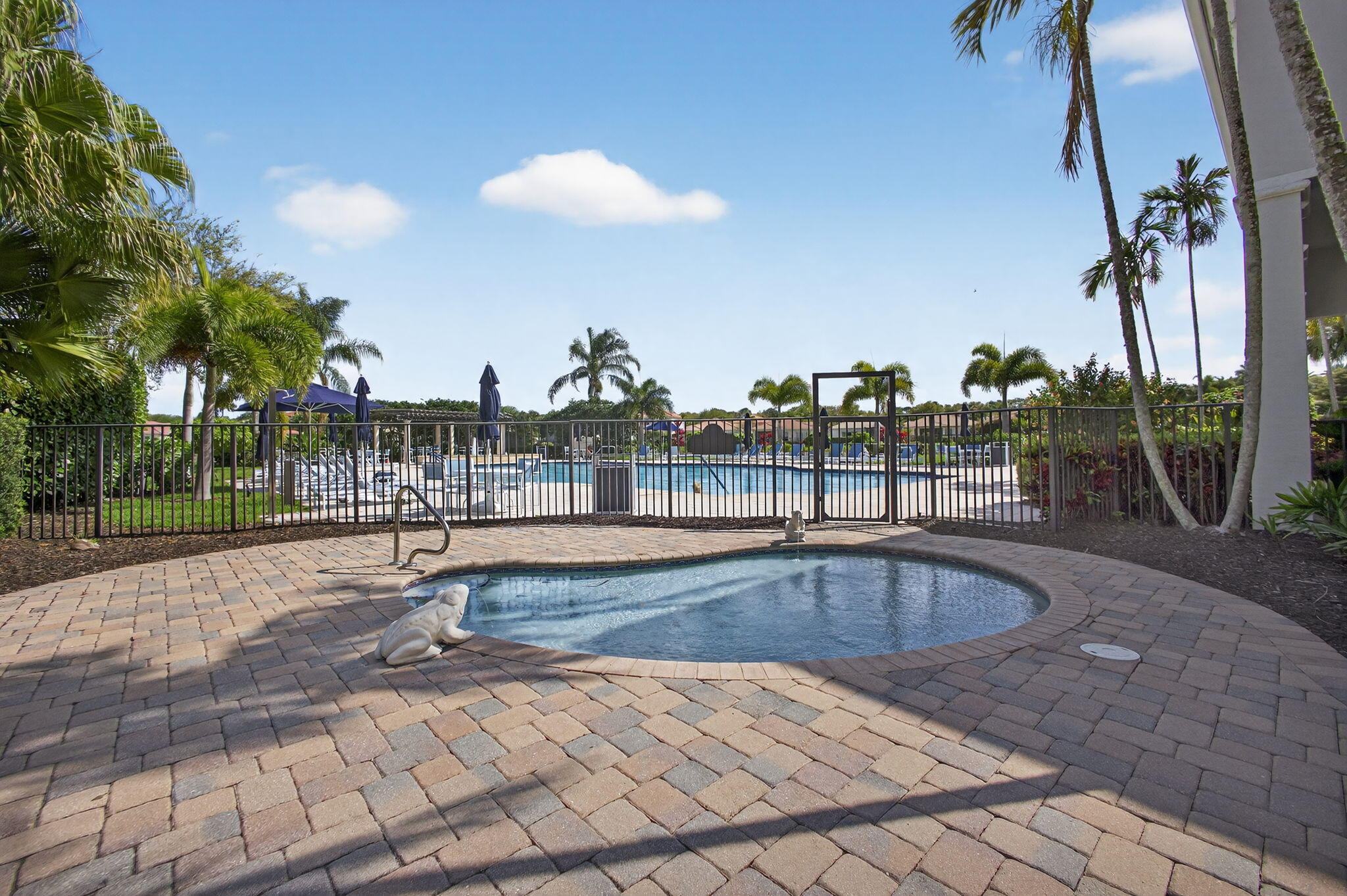 251 Isle Verde Way