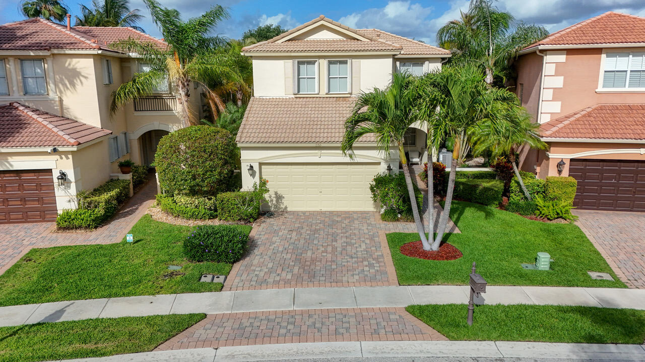 251 Isle Verde Way