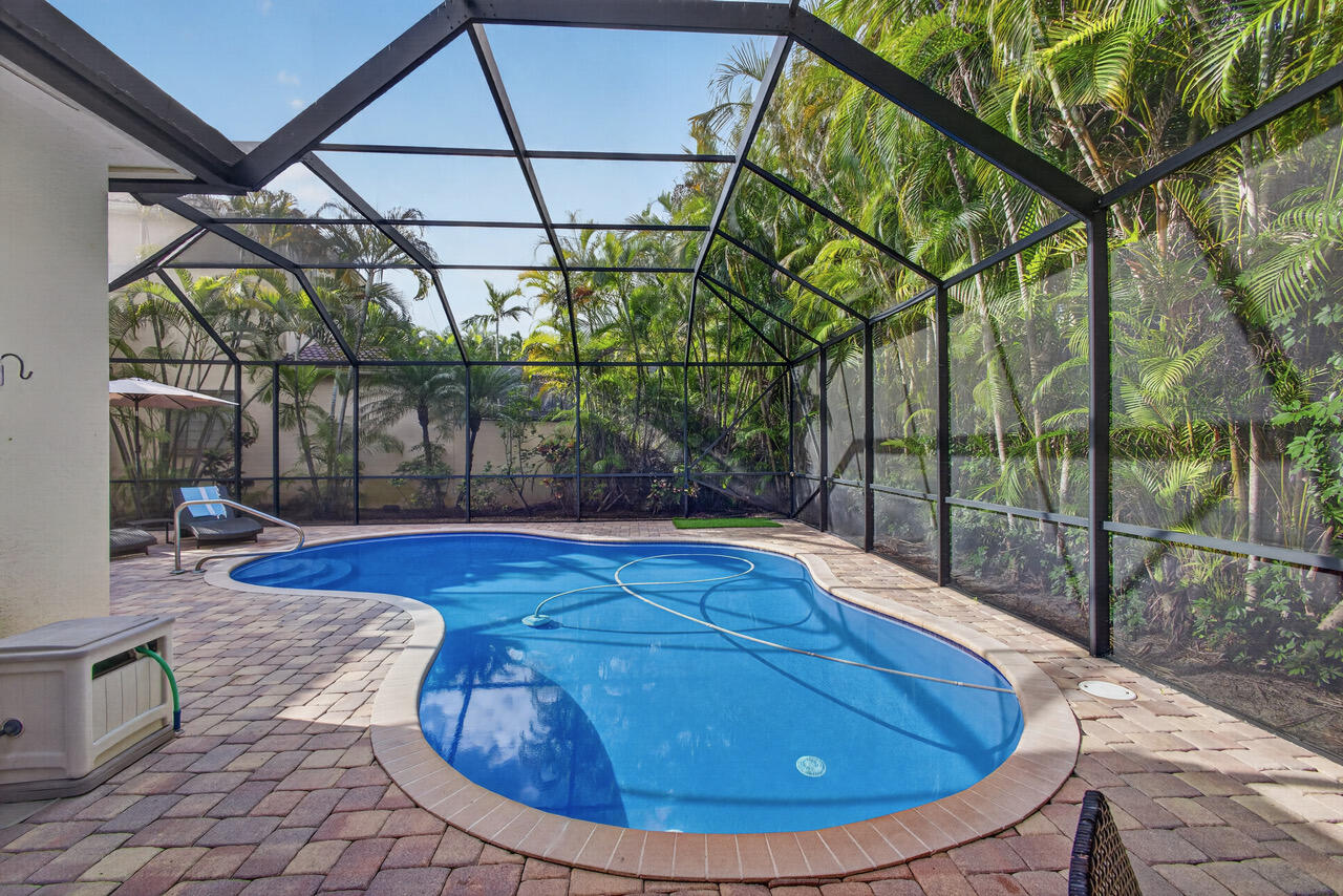 251 Isle Verde Way