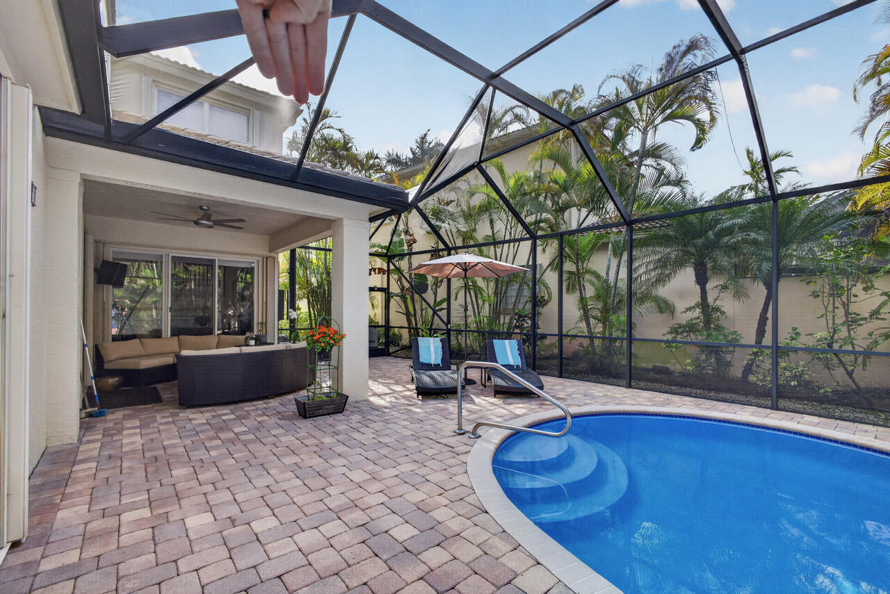 251 Isle Verde Way