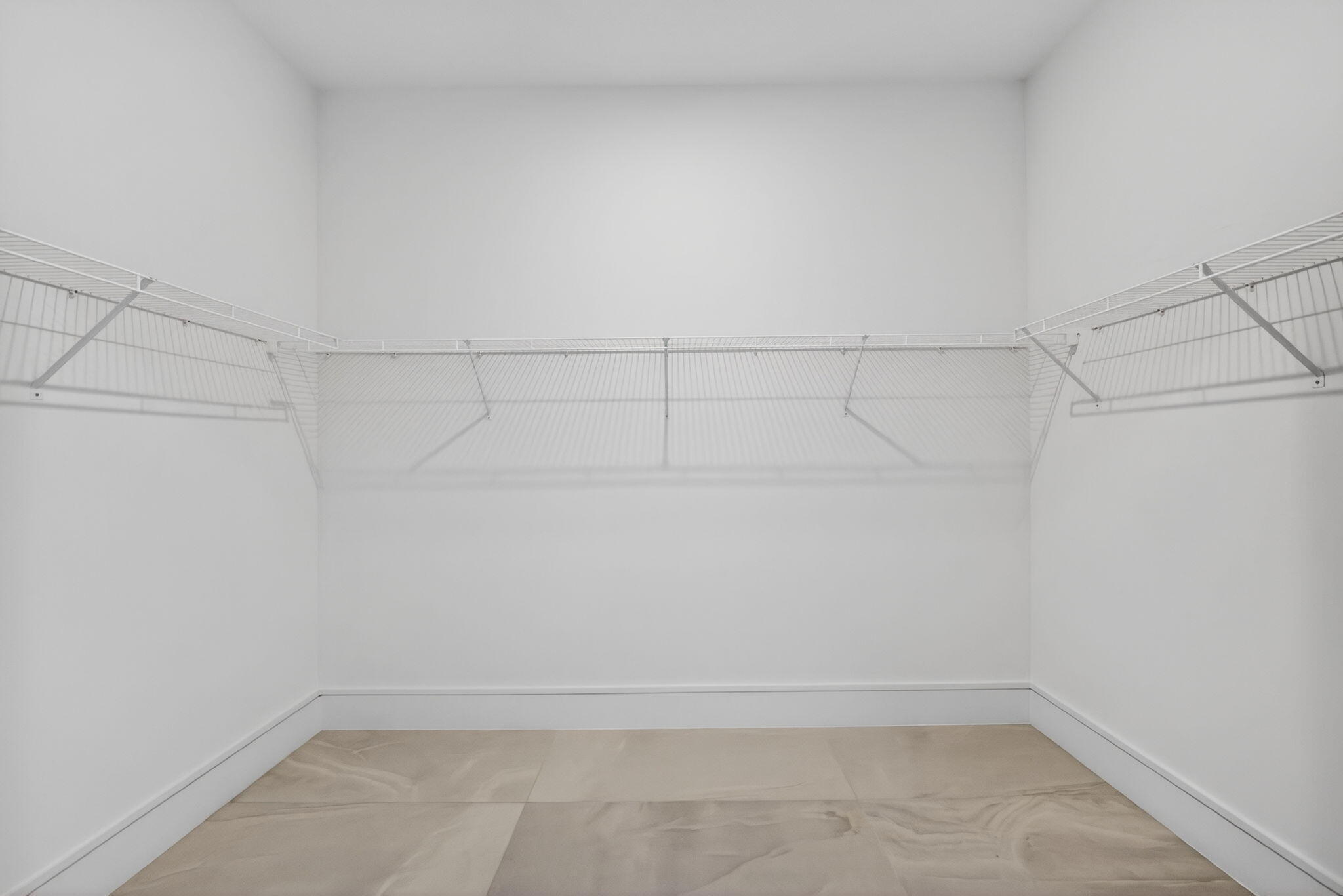 220 Lake Shore Drive 605