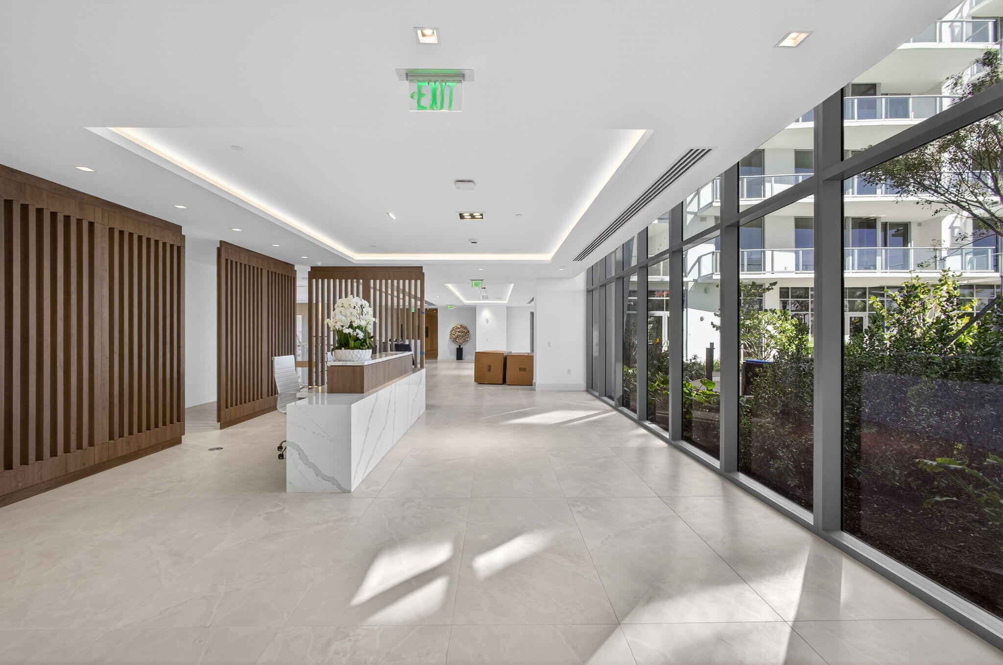 220 Lake Shore Drive 605