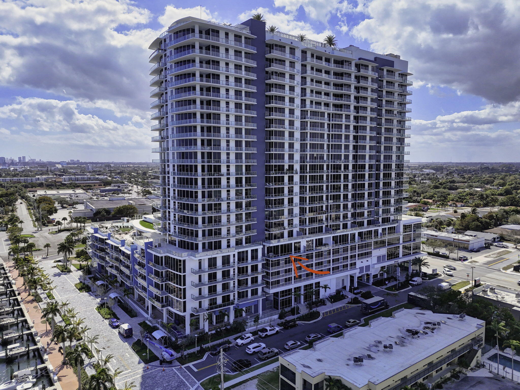 220 Lake Shore Drive 605