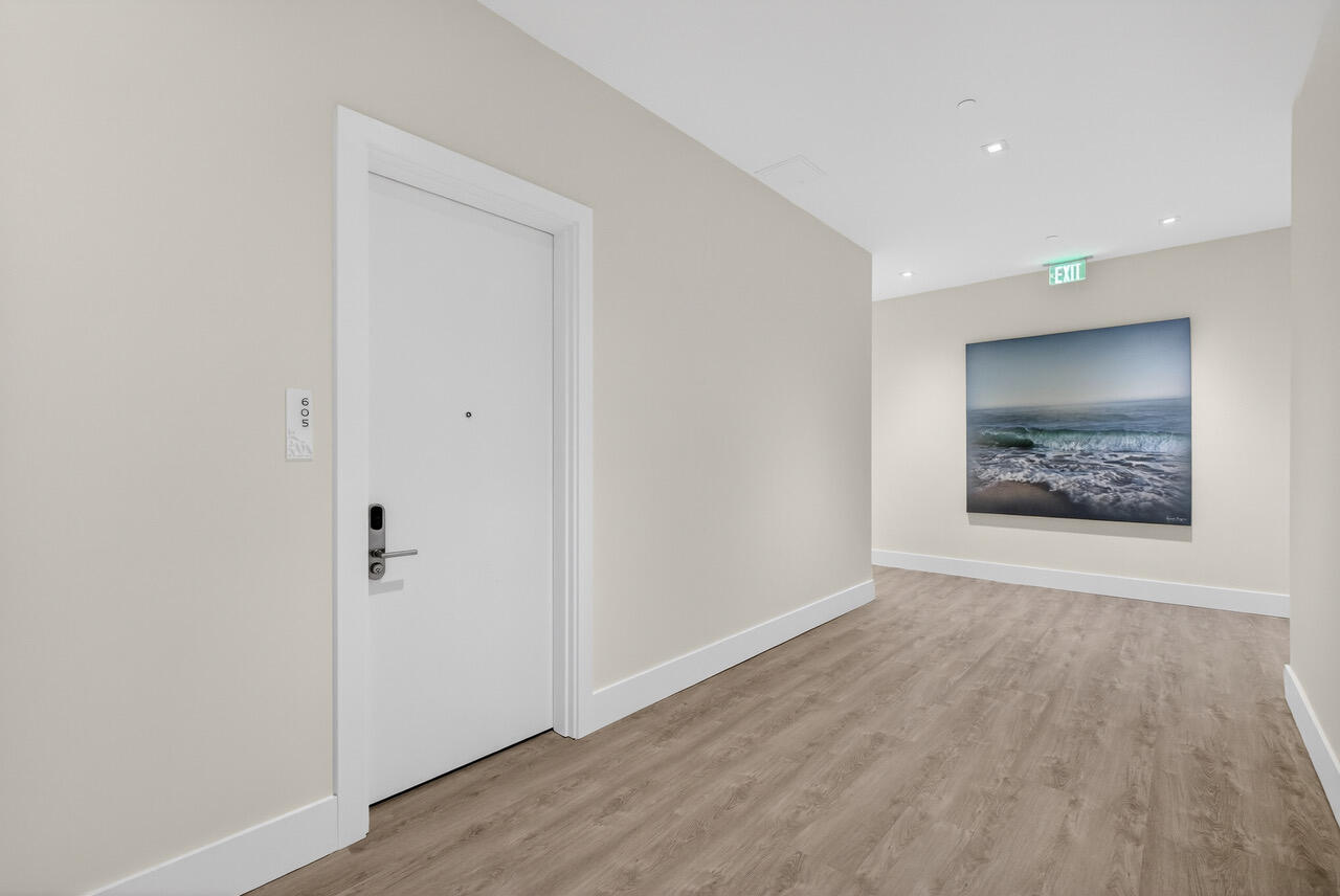 220 Lake Shore Drive 605