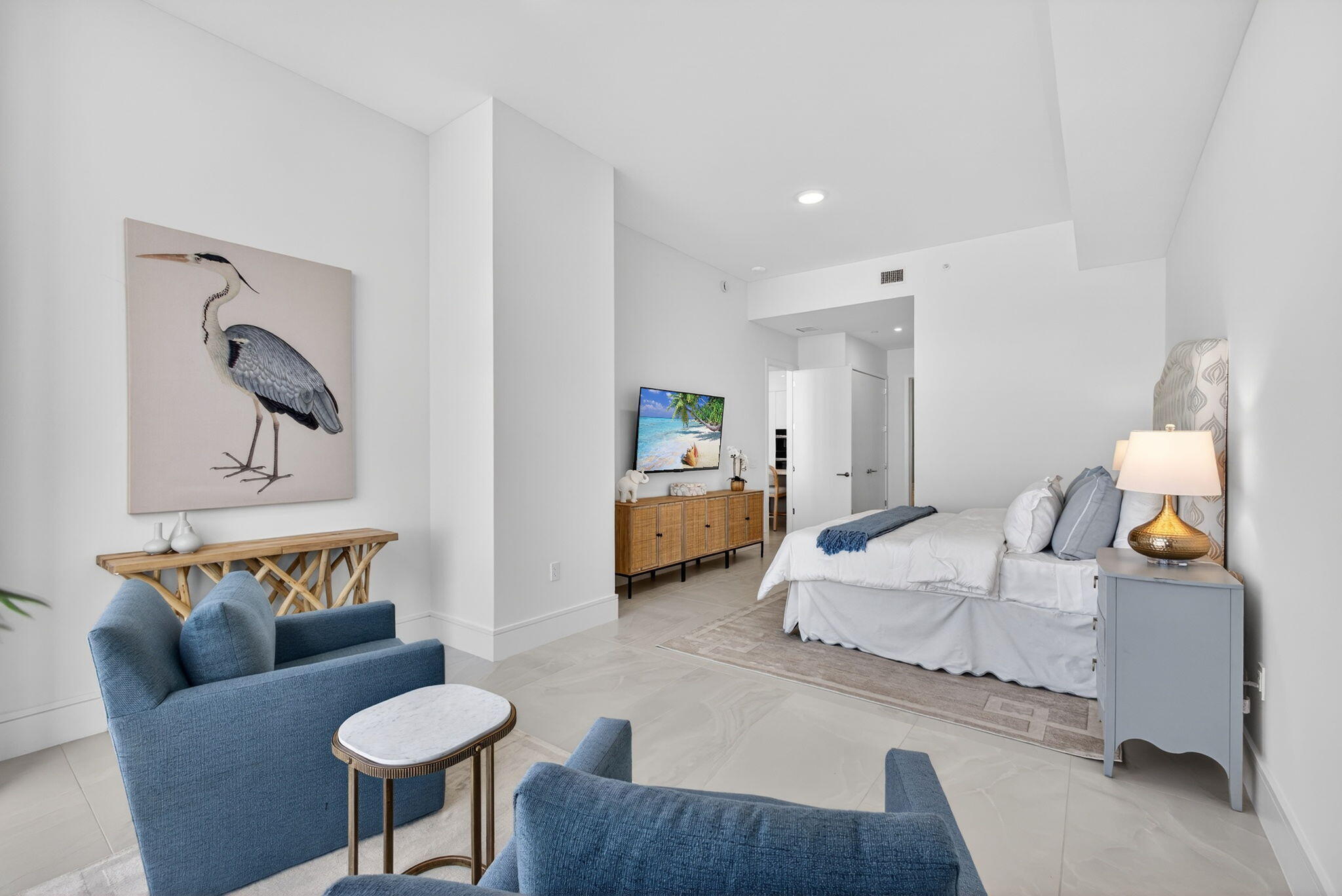 220 Lake Shore Drive 605
