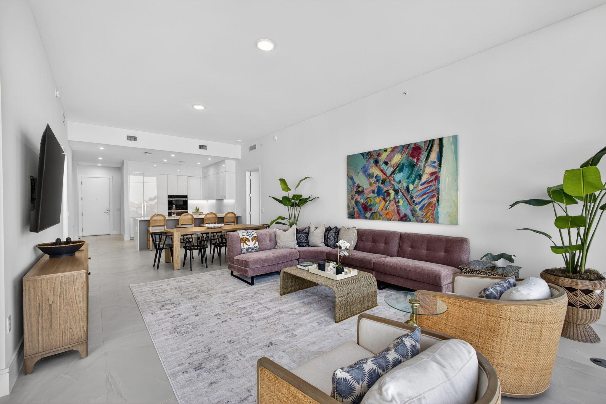 220 Lake Shore Drive 605