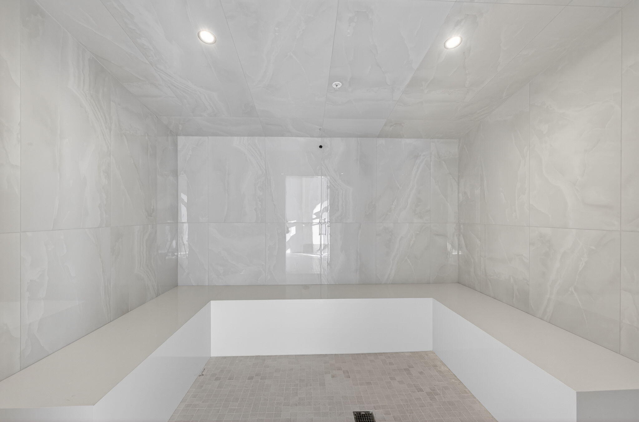 220 Lake Shore Drive 609