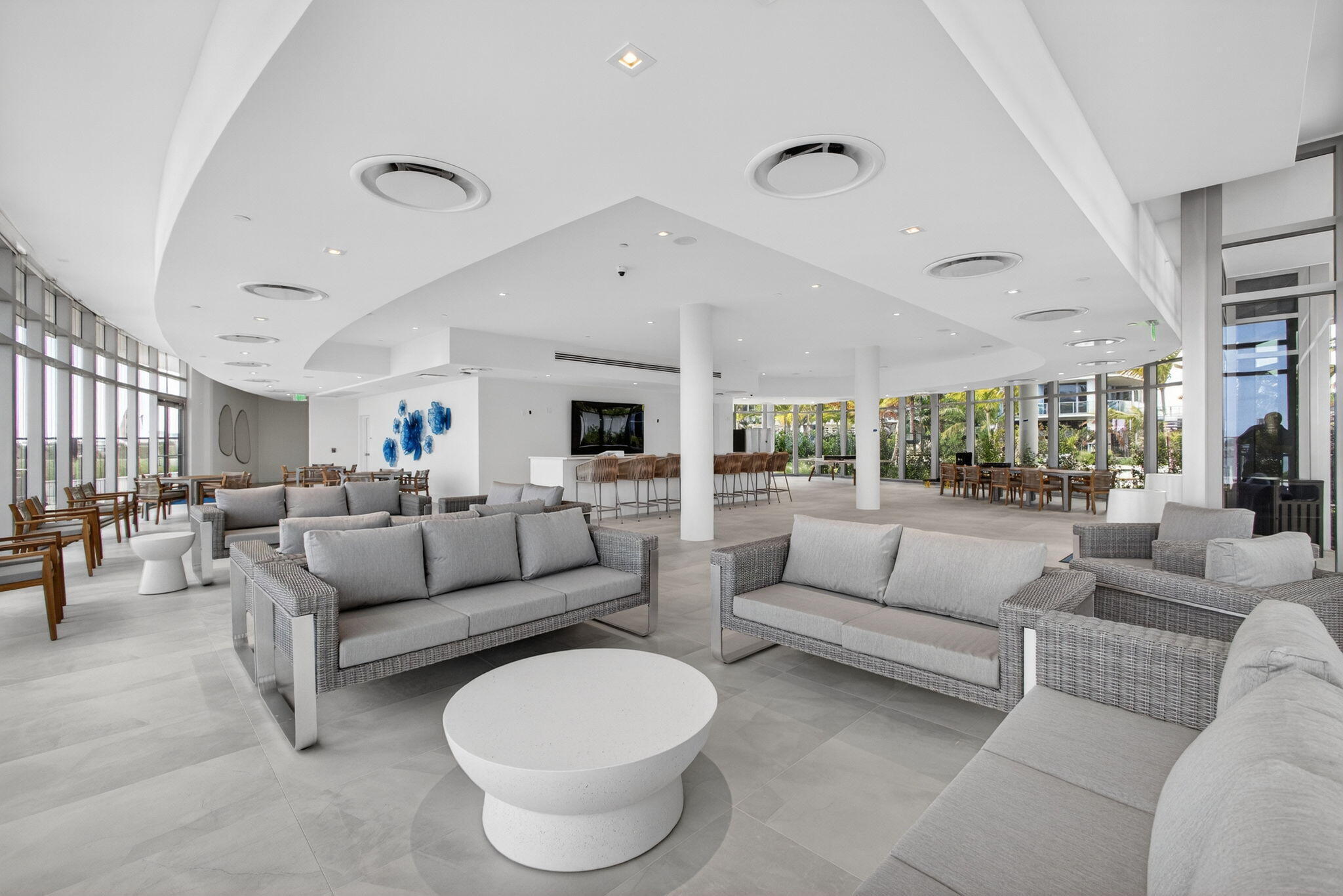 220 Lake Shore Drive 609