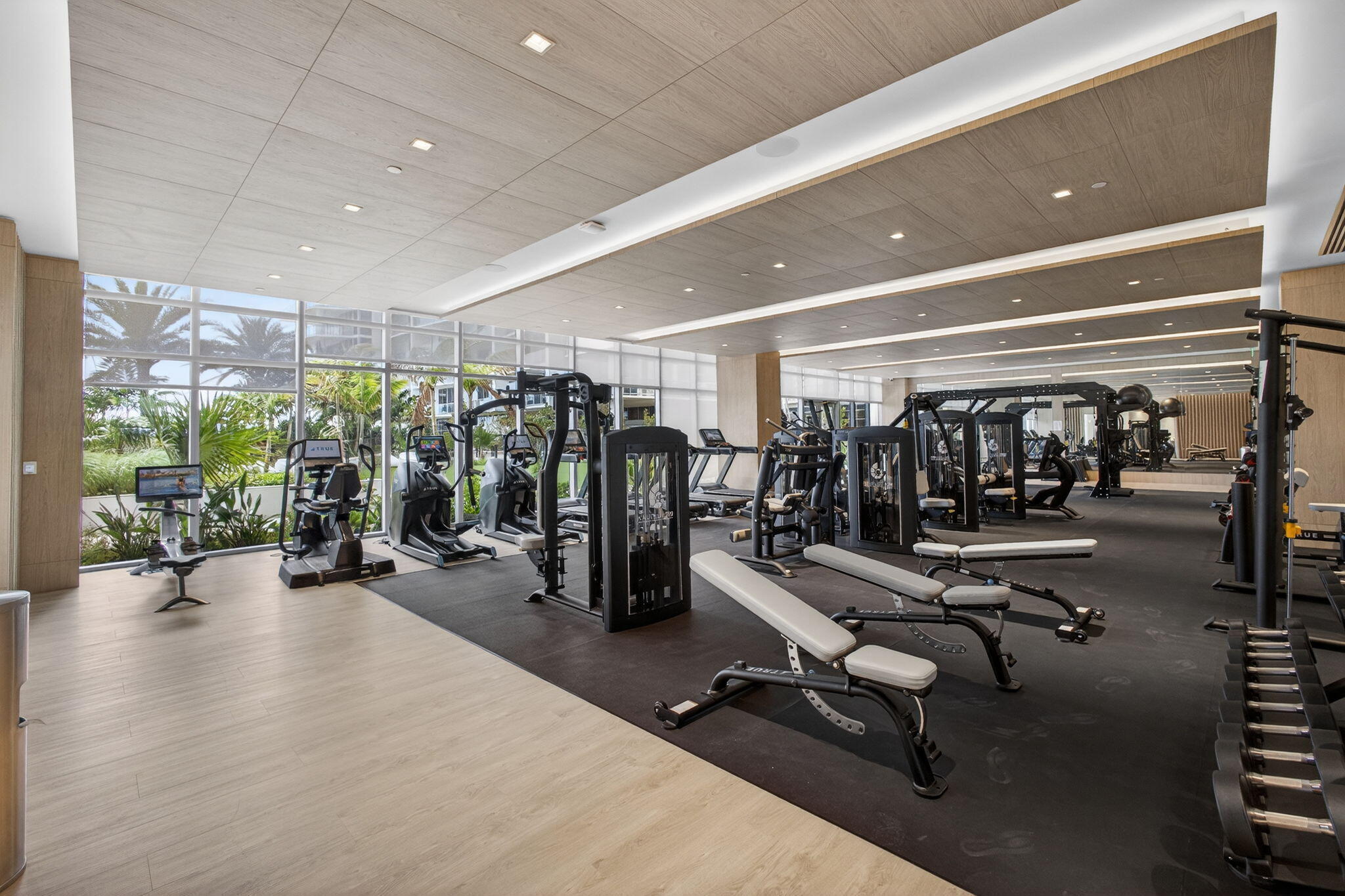 220 Lake Shore Drive 609