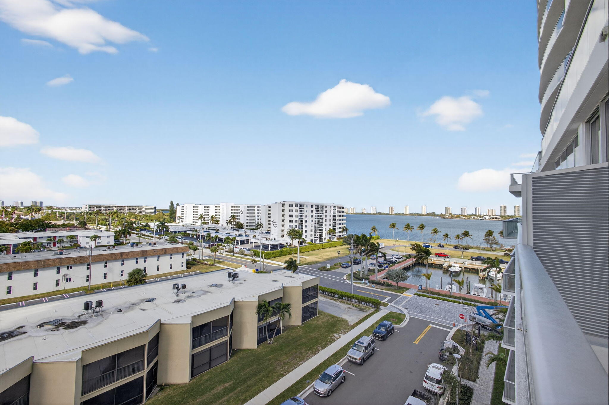 220 Lake Shore Drive 609