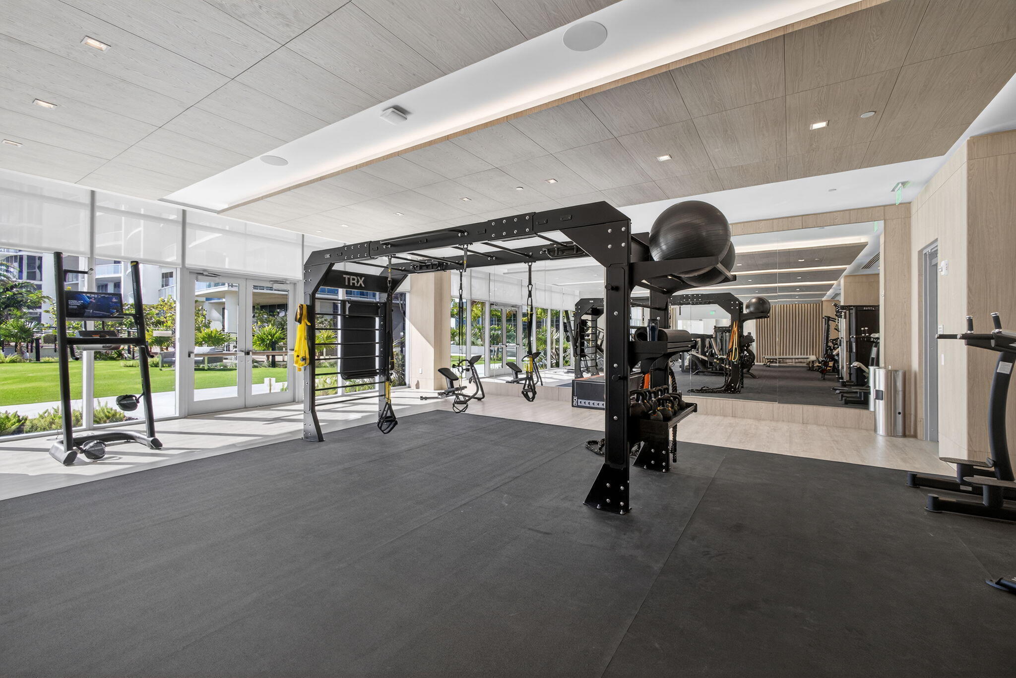 220 Lake Shore Drive 609