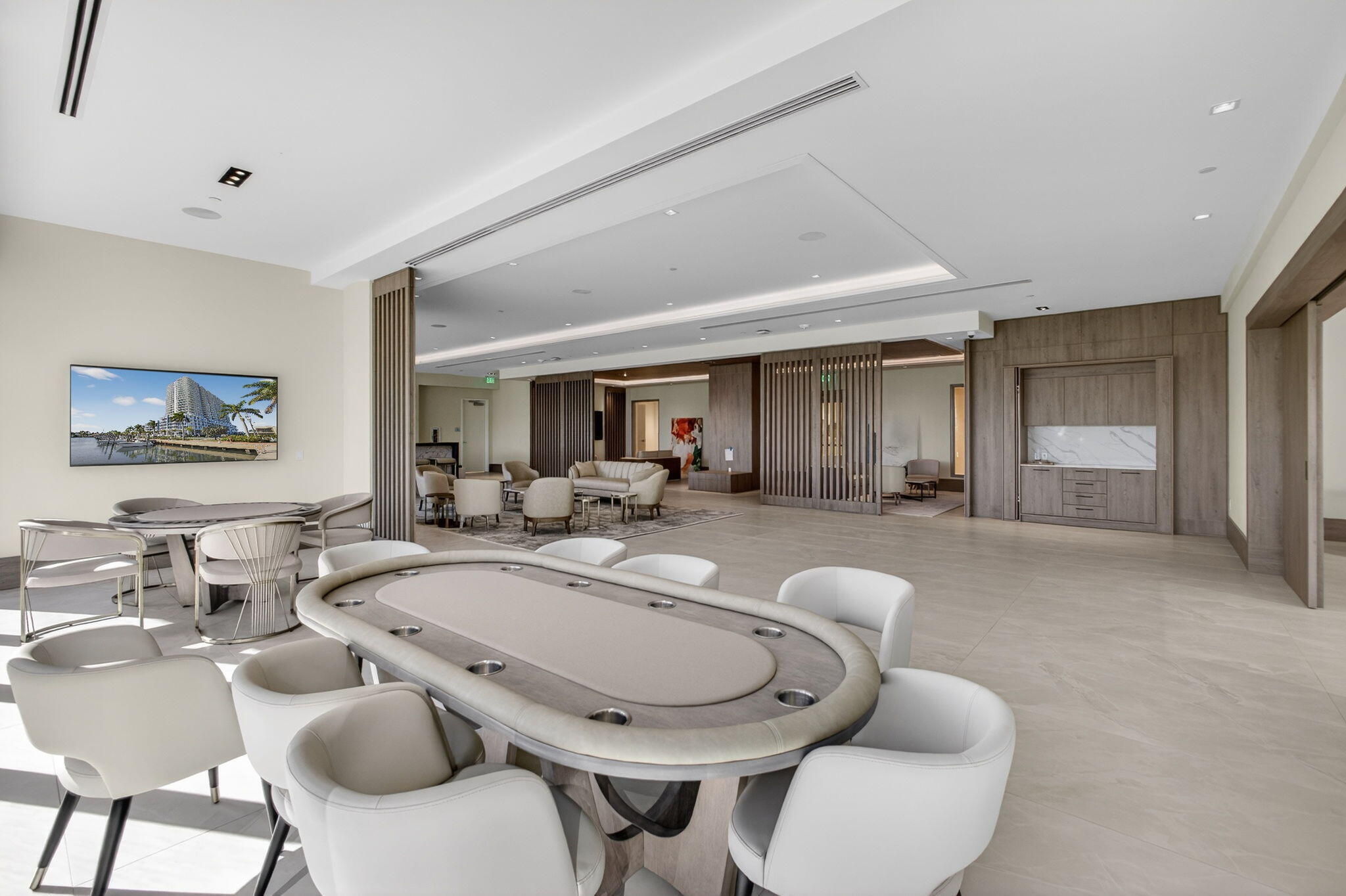 220 Lake Shore Drive 609
