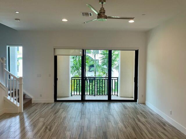 8074 Hobbes Way