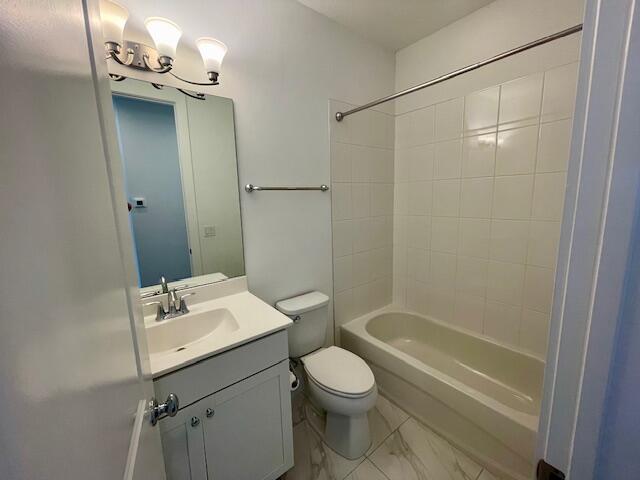 8074 Hobbes Way