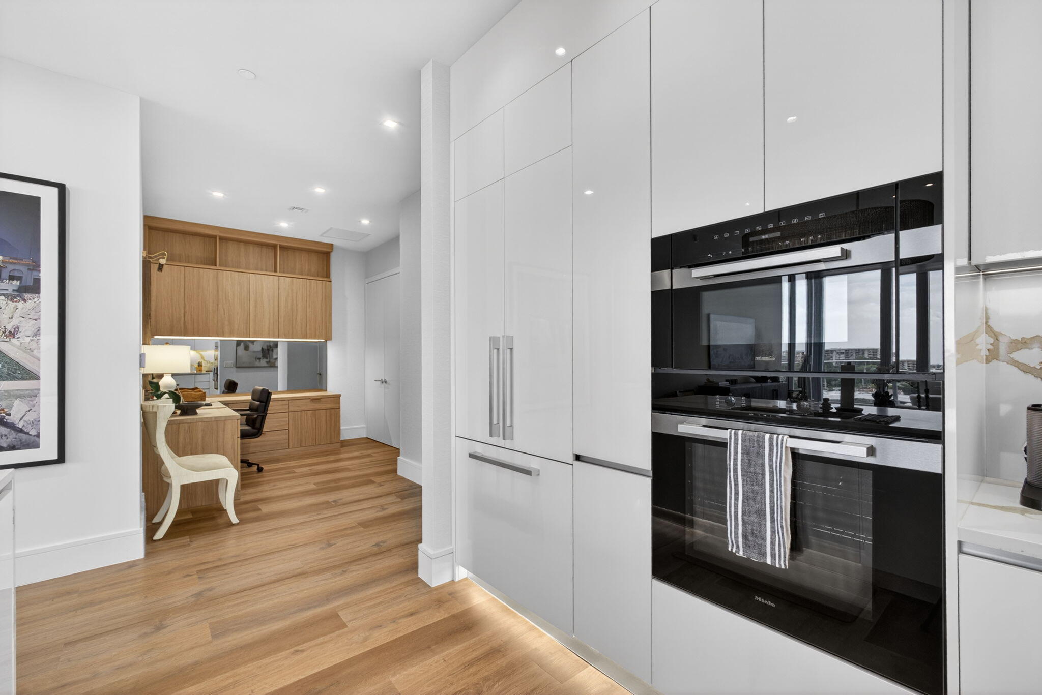 220 Lake Shore Drive 613