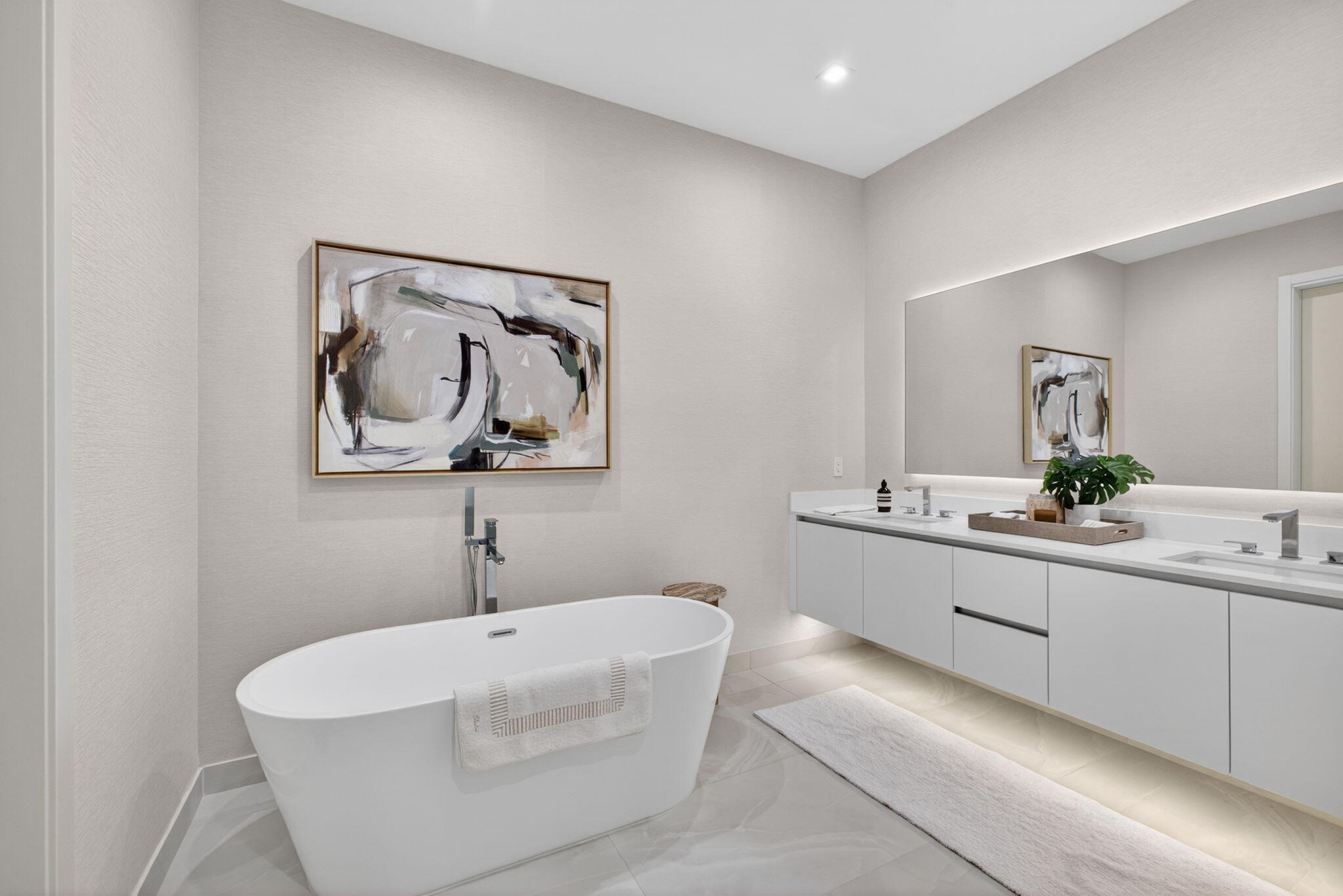 220 Lake Shore Drive 613