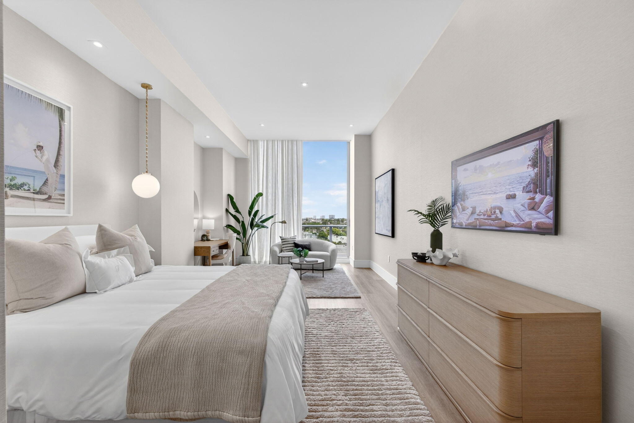 220 Lake Shore Drive 613