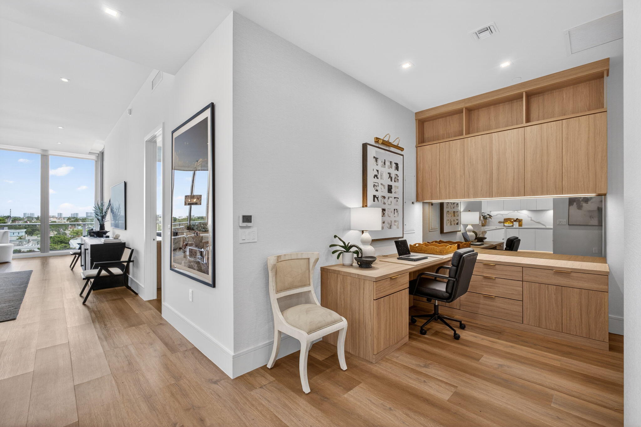 220 Lake Shore Drive 613