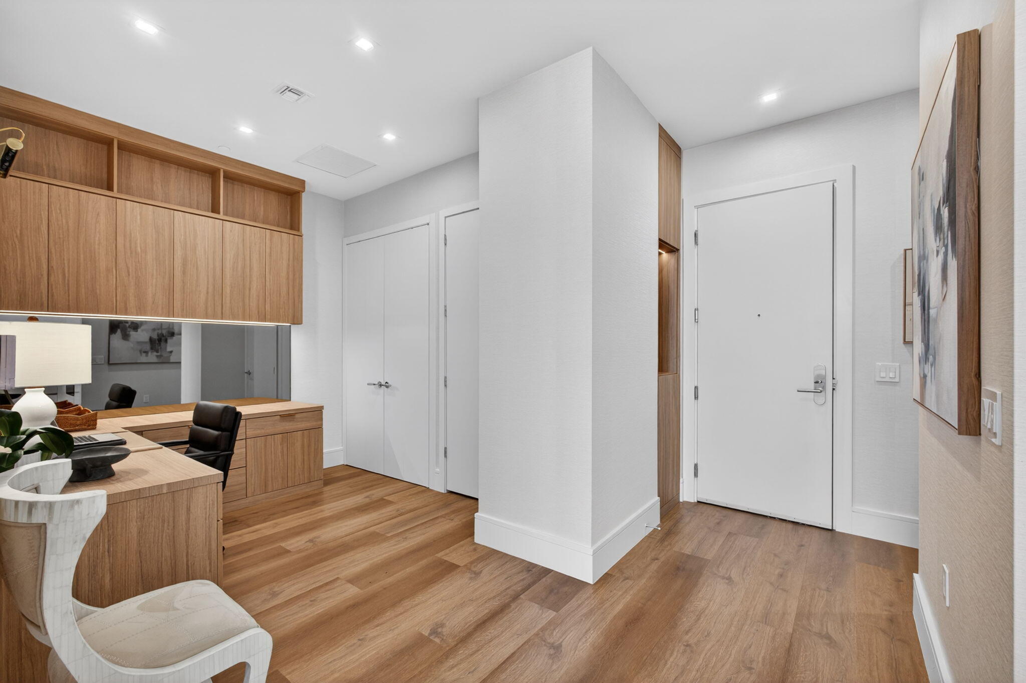 220 Lake Shore Drive 613