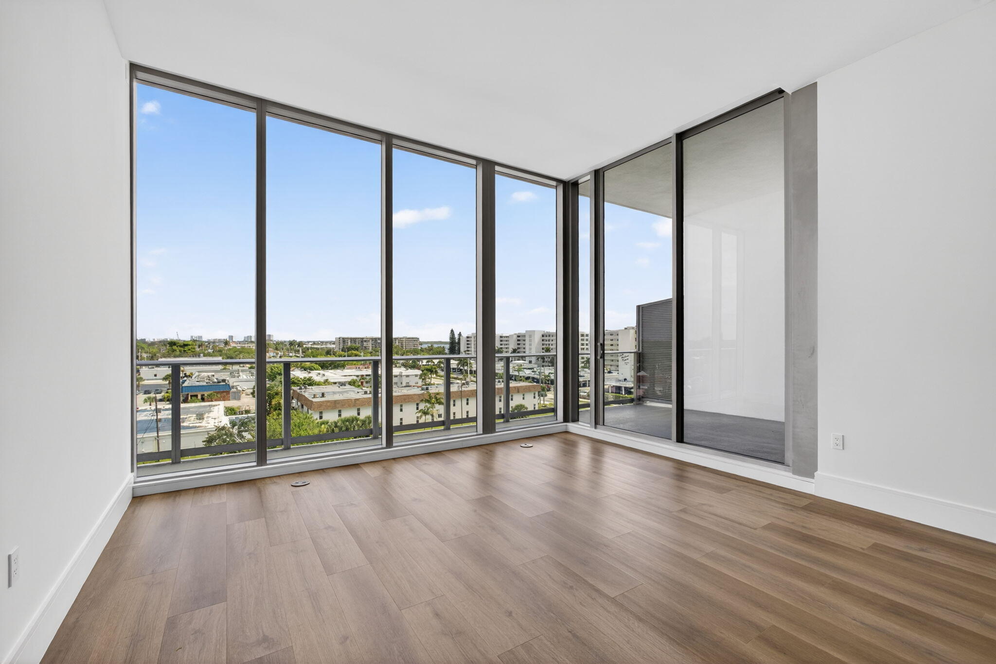220 Lake Shore Drive 617