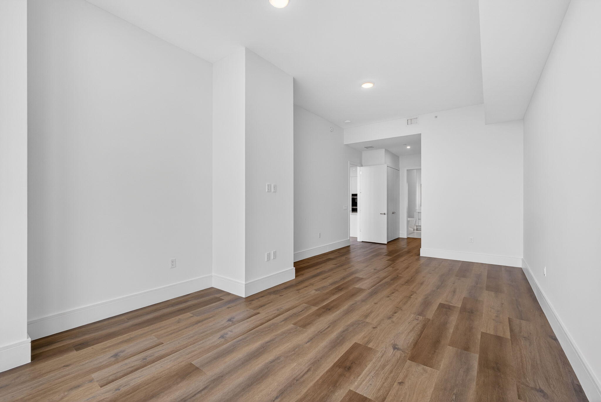 220 Lake Shore Drive 617