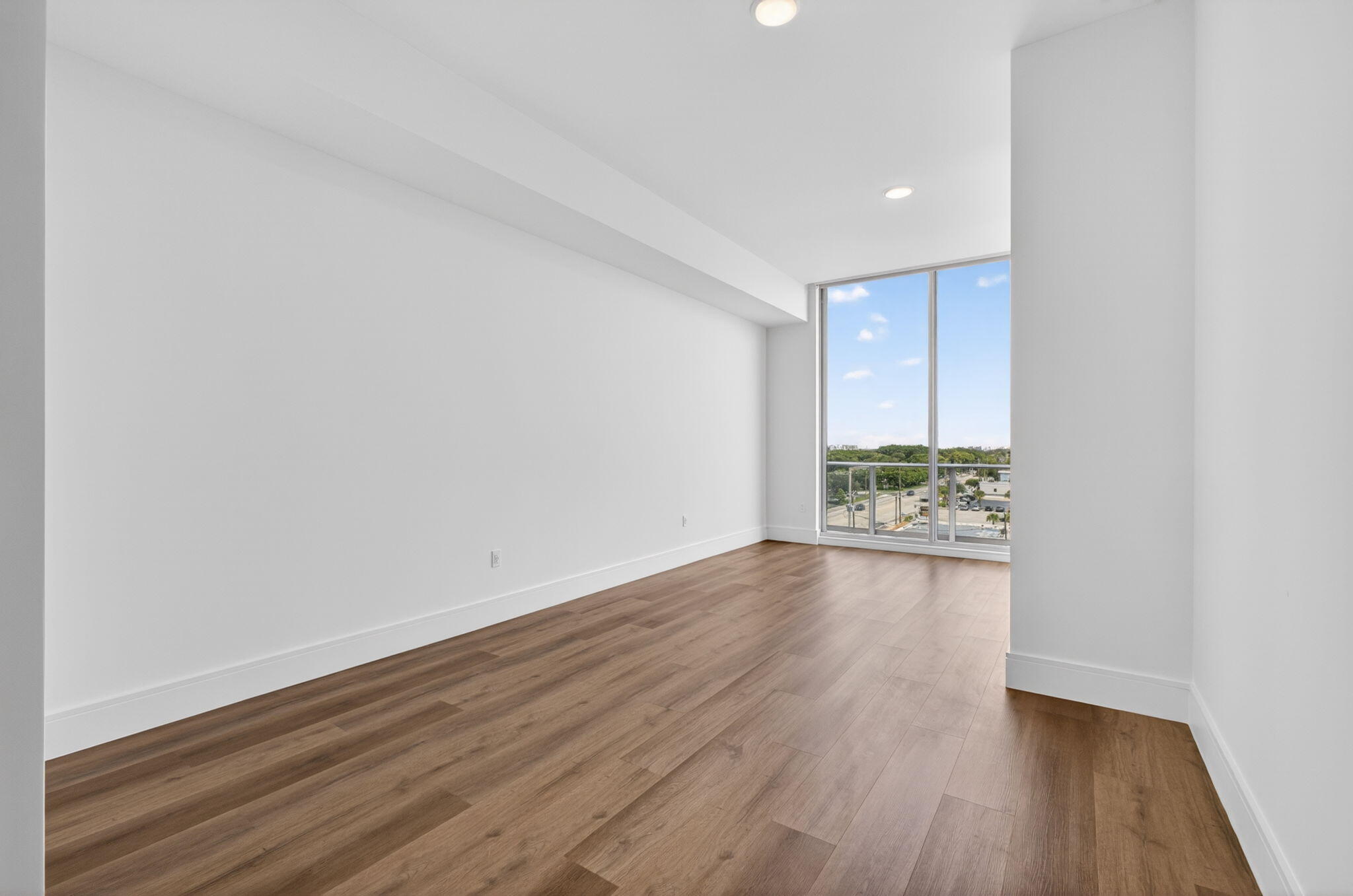 220 Lake Shore Drive 617