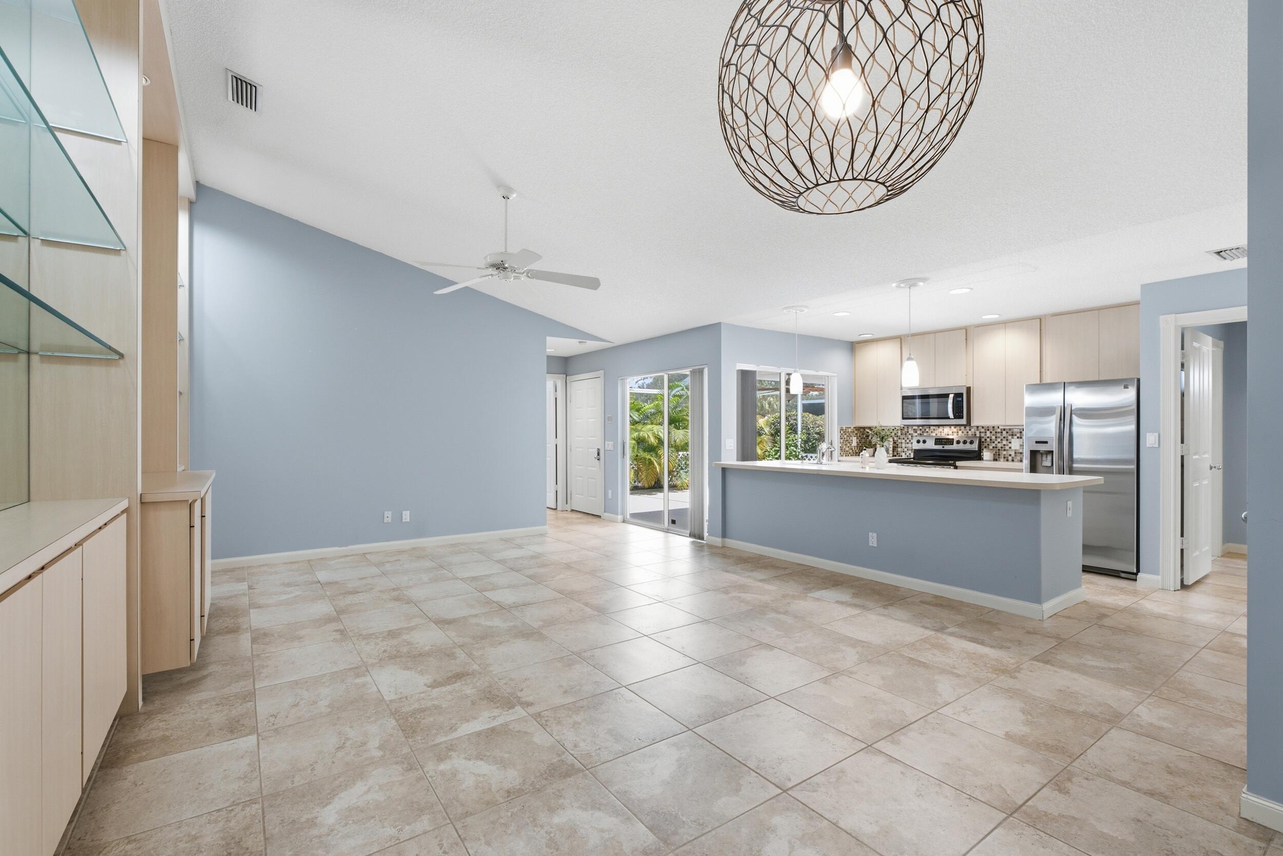 10701 Chapman Oak Court