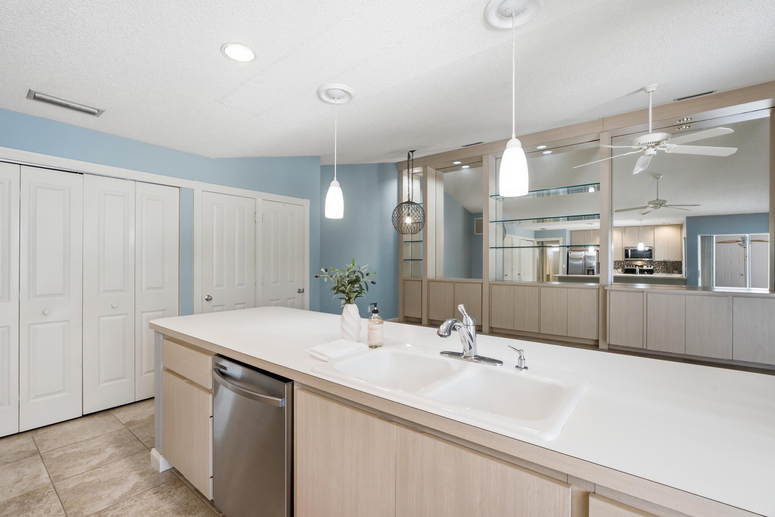 10701 Chapman Oak Court