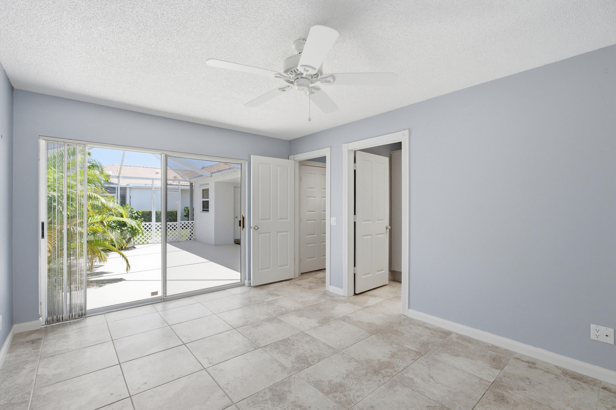 10701 Chapman Oak Court