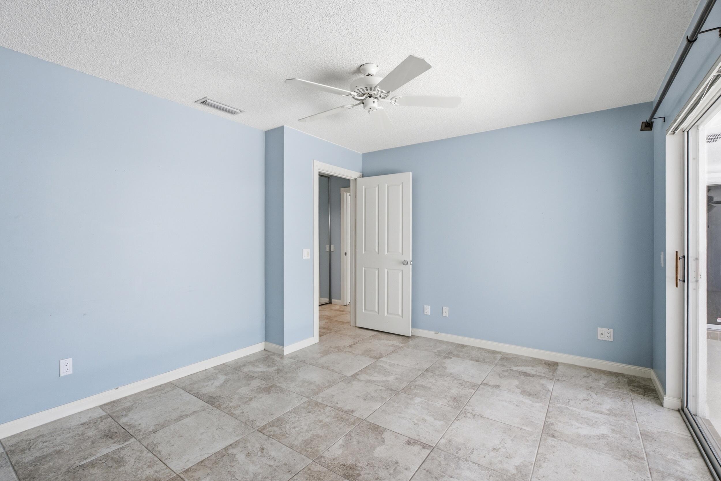 10701 Chapman Oak Court