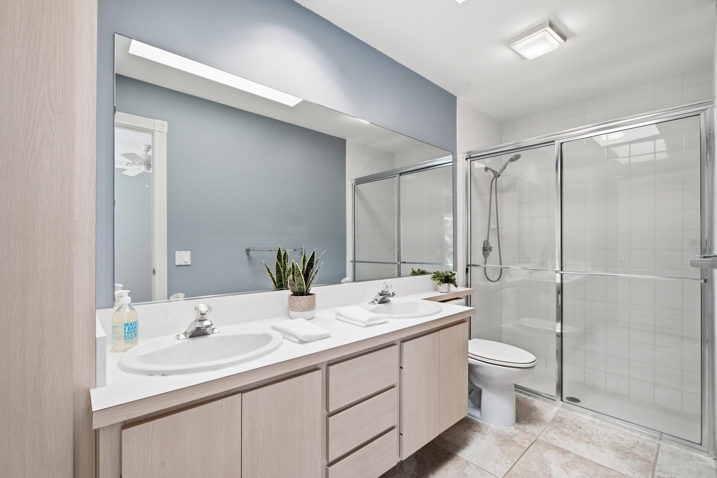 10701 Chapman Oak Court