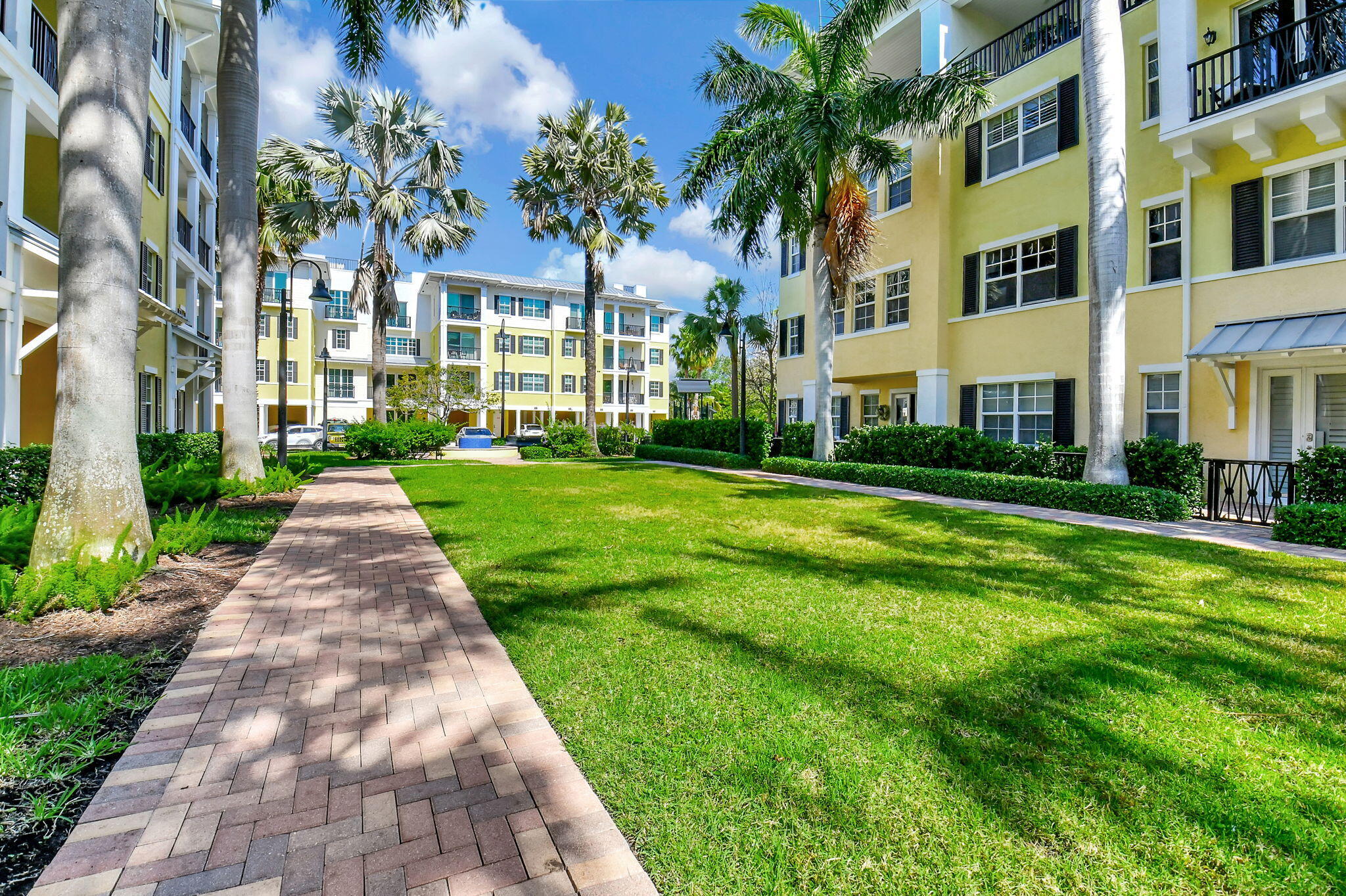 3130 W LATITUDE Circle 302