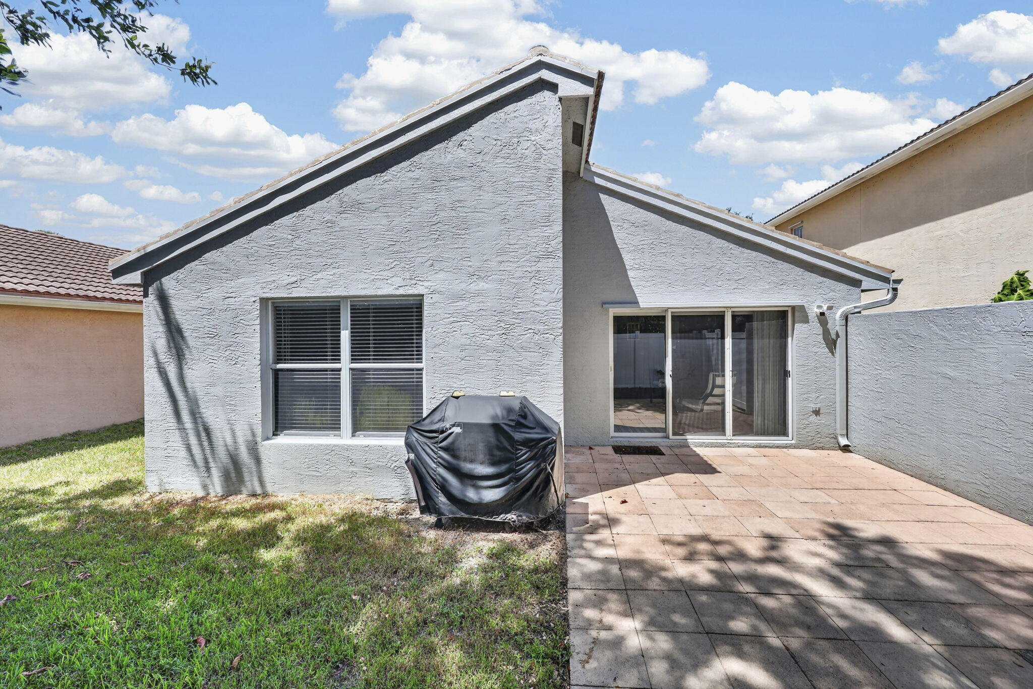 5088 NORTHERN LIGHTS Drive