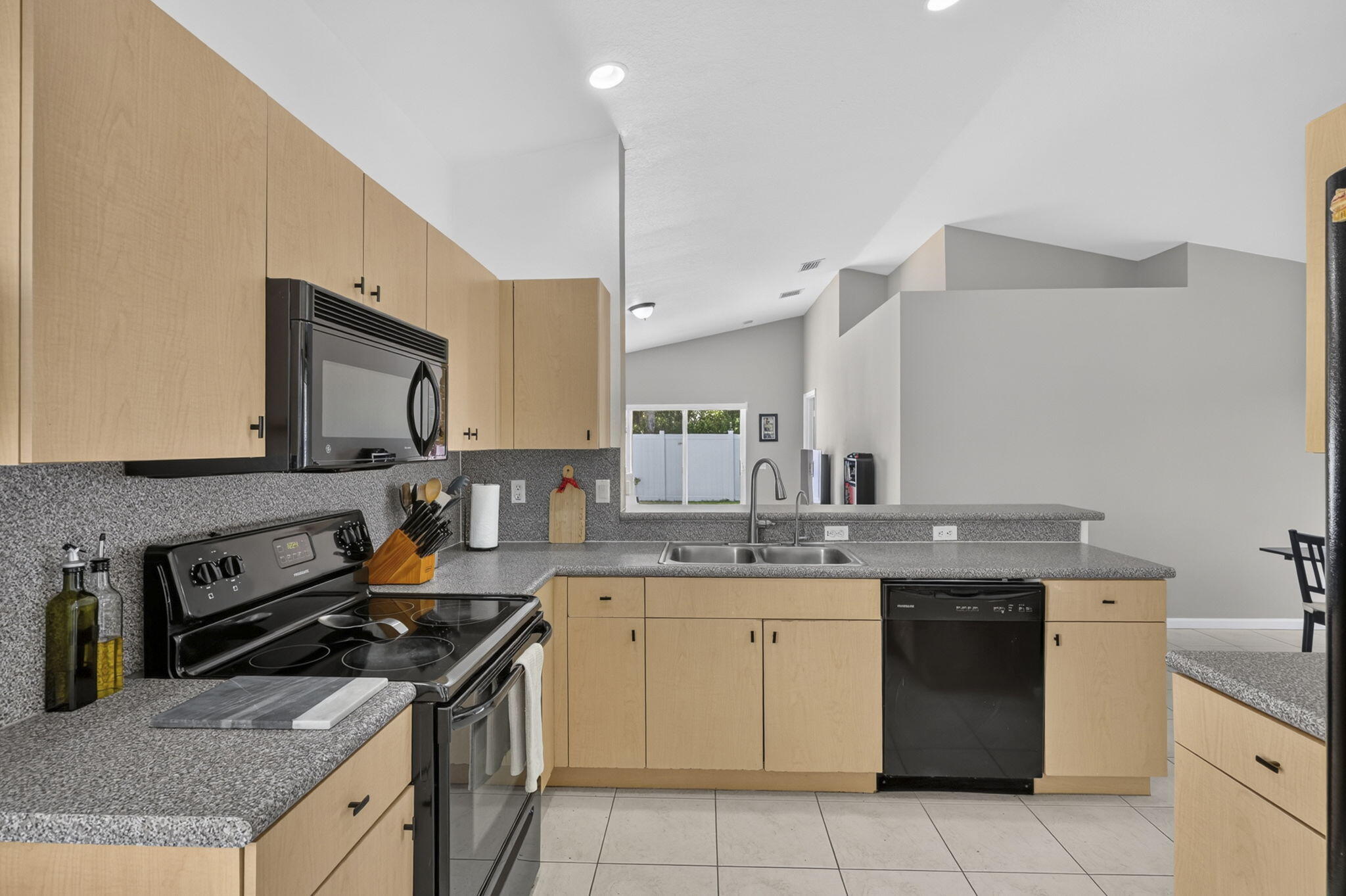 5088 NORTHERN LIGHTS Drive