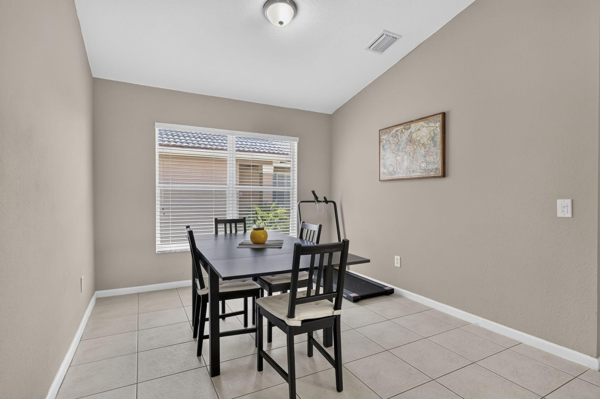 5088 NORTHERN LIGHTS Drive