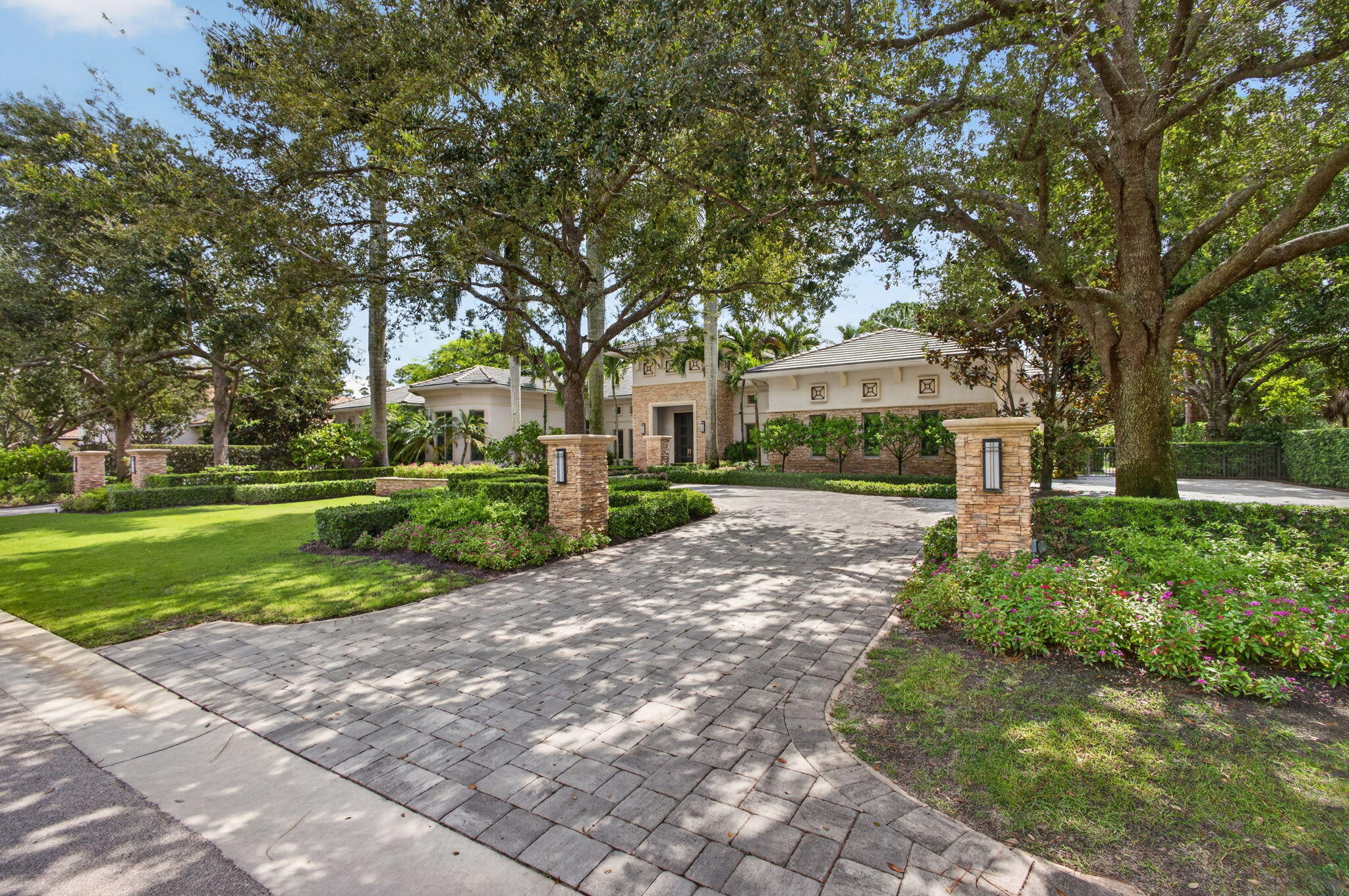 12200 TILLINGHAST Circle