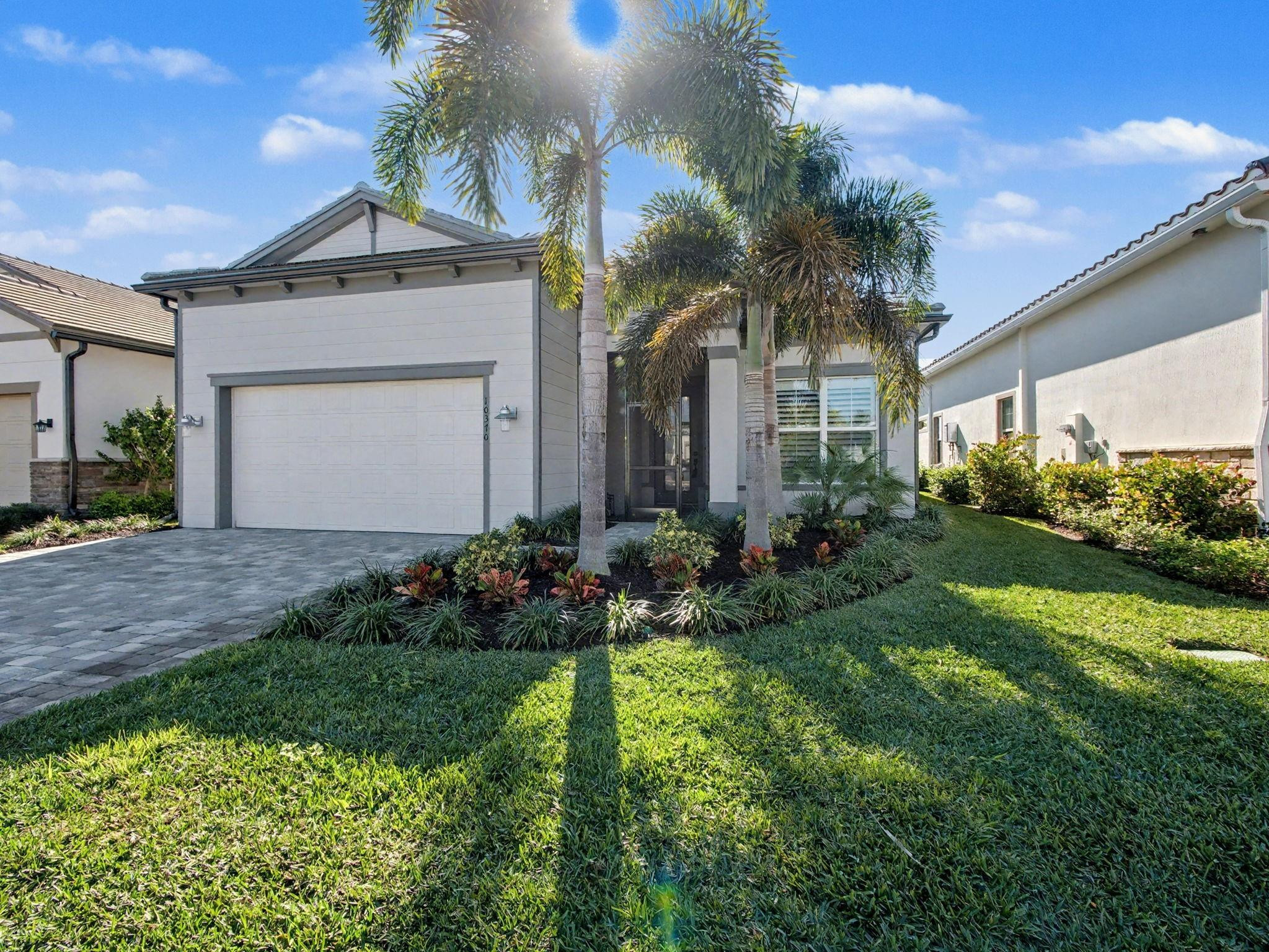 10370 Northbrook Circle