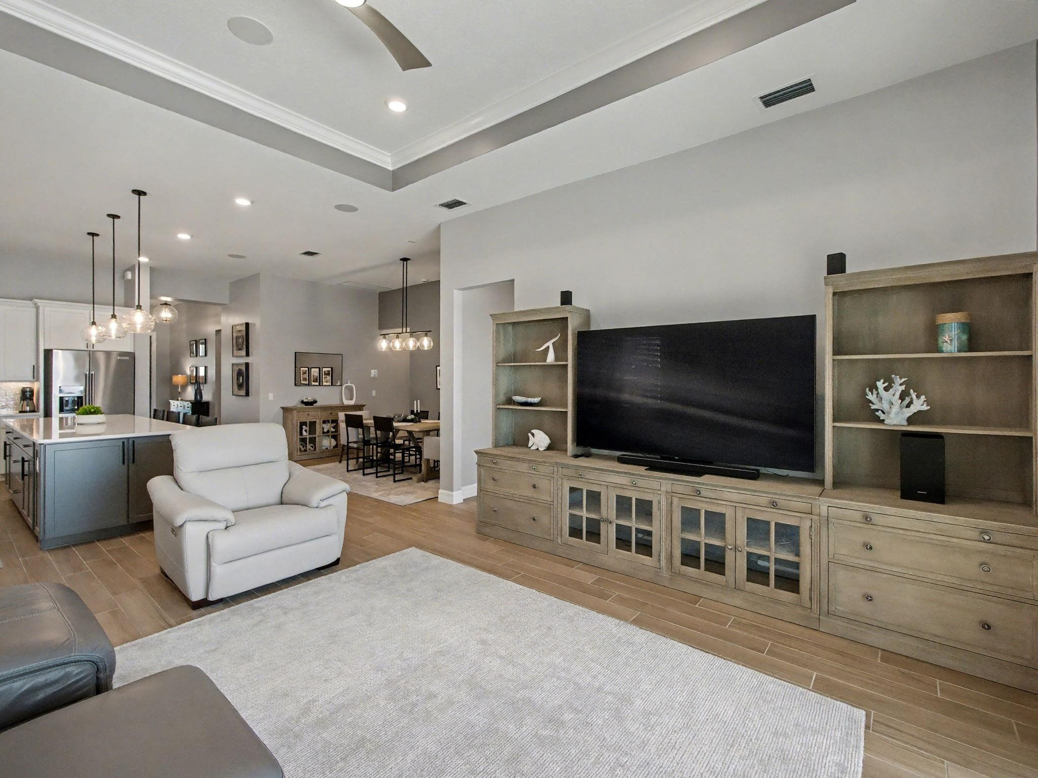 10370 Northbrook Circle