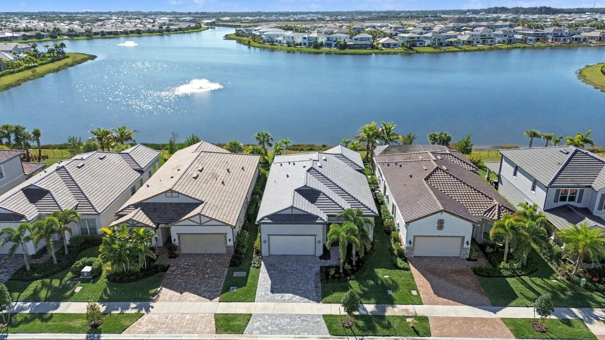 10370 Northbrook Circle