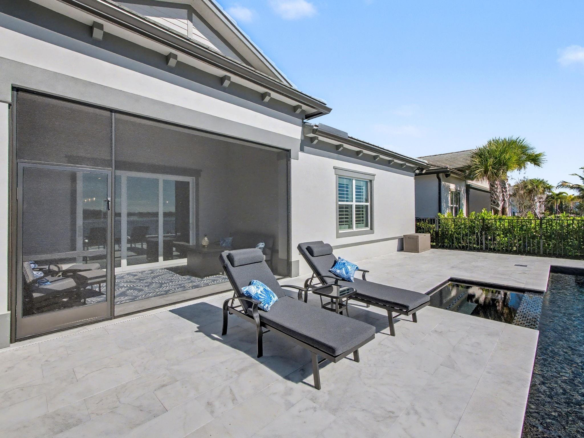 10370 Northbrook Circle