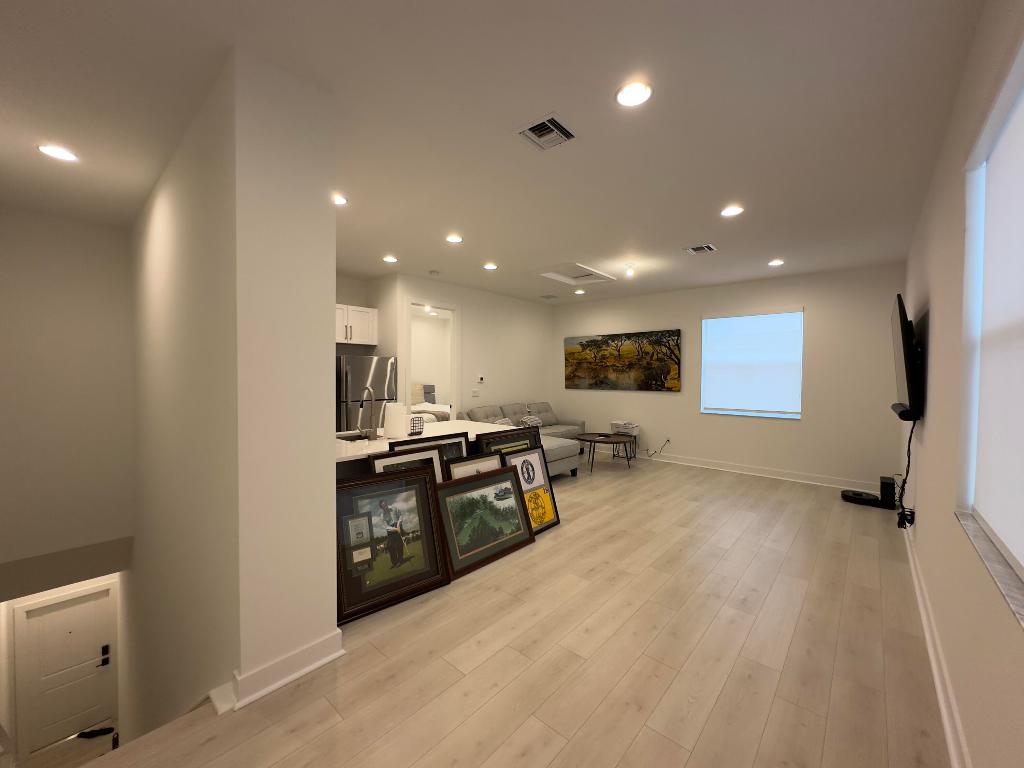 5052 Grandiflora Road Casita